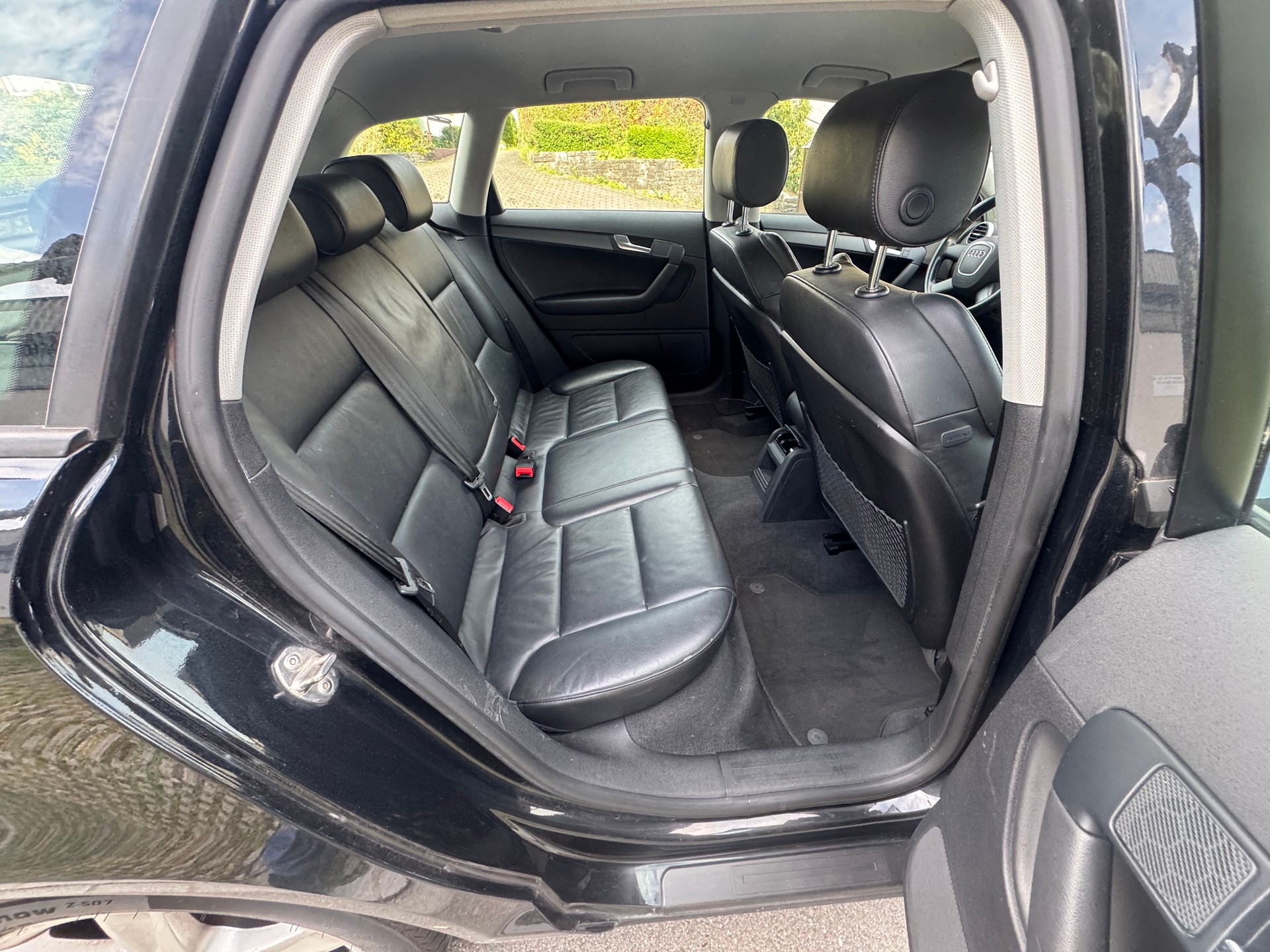 AUDI A3 Sportback 1.6 TDI Attraction-image-11
