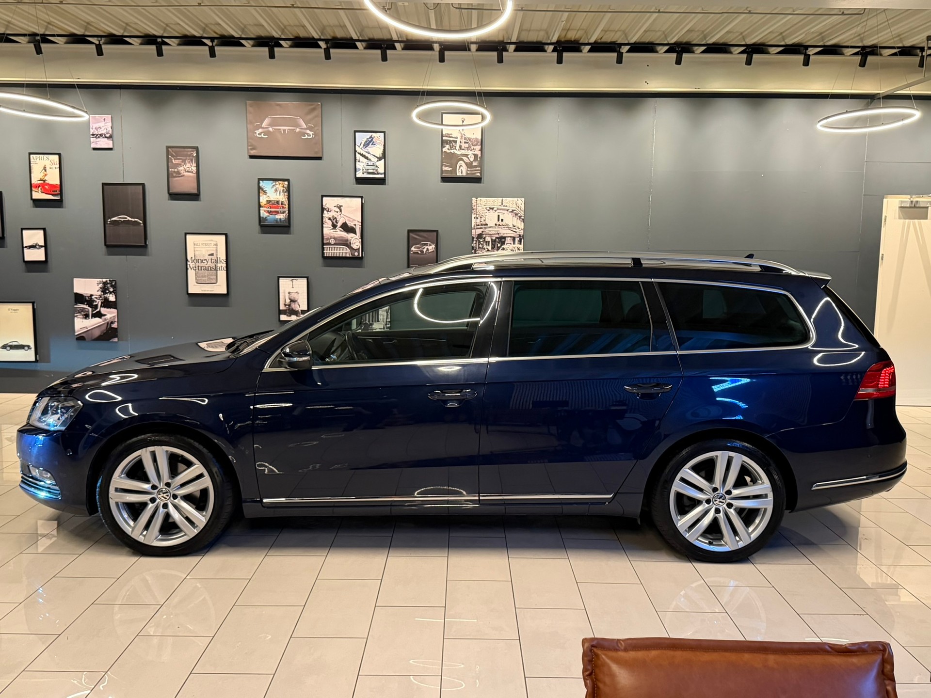 VW Passat Variant 2.0 TSI Highline DSG-showroom-element-3