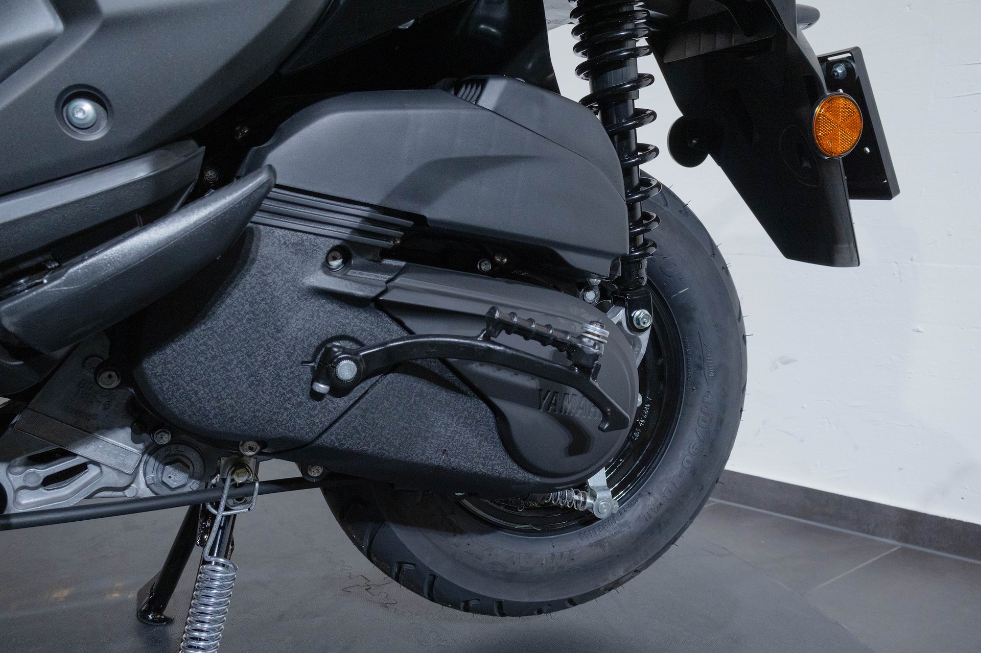 YAMAHA RayZR-image-11