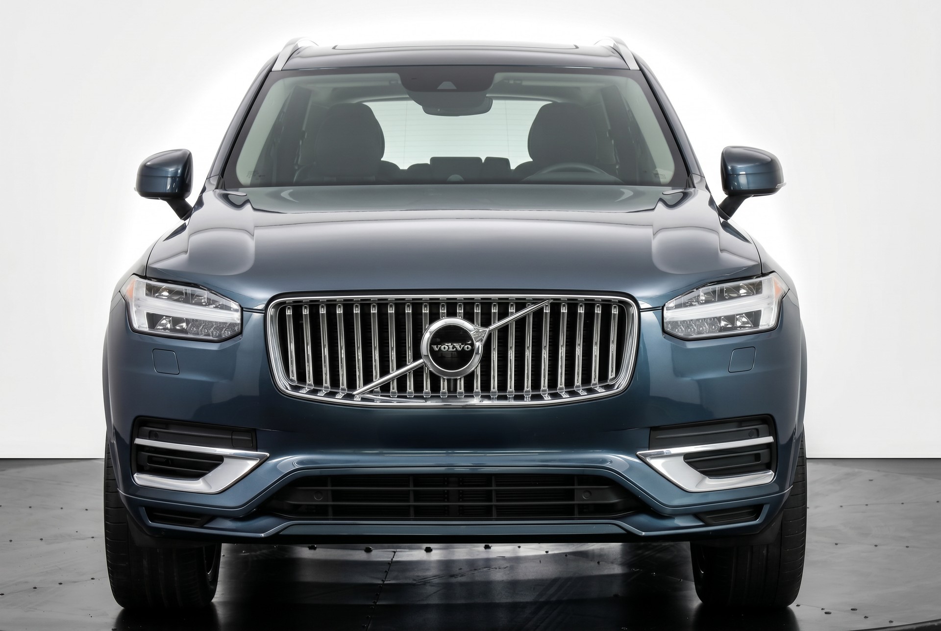 VOLVO XC90 T8 eAWD Inscription Geartronic-showroom-element-1