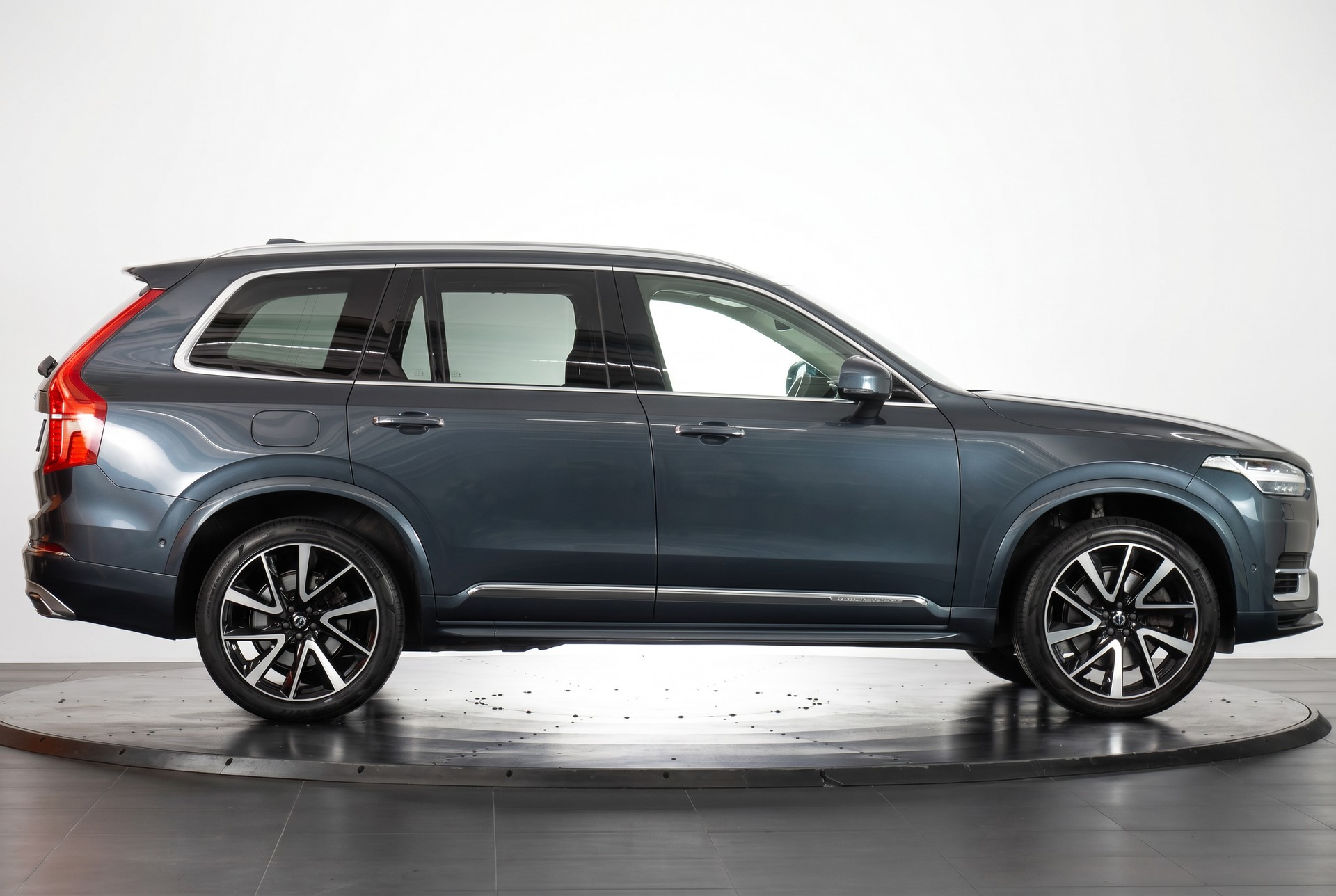 VOLVO XC90 T8 eAWD Inscription Geartronic-showroom-element-3