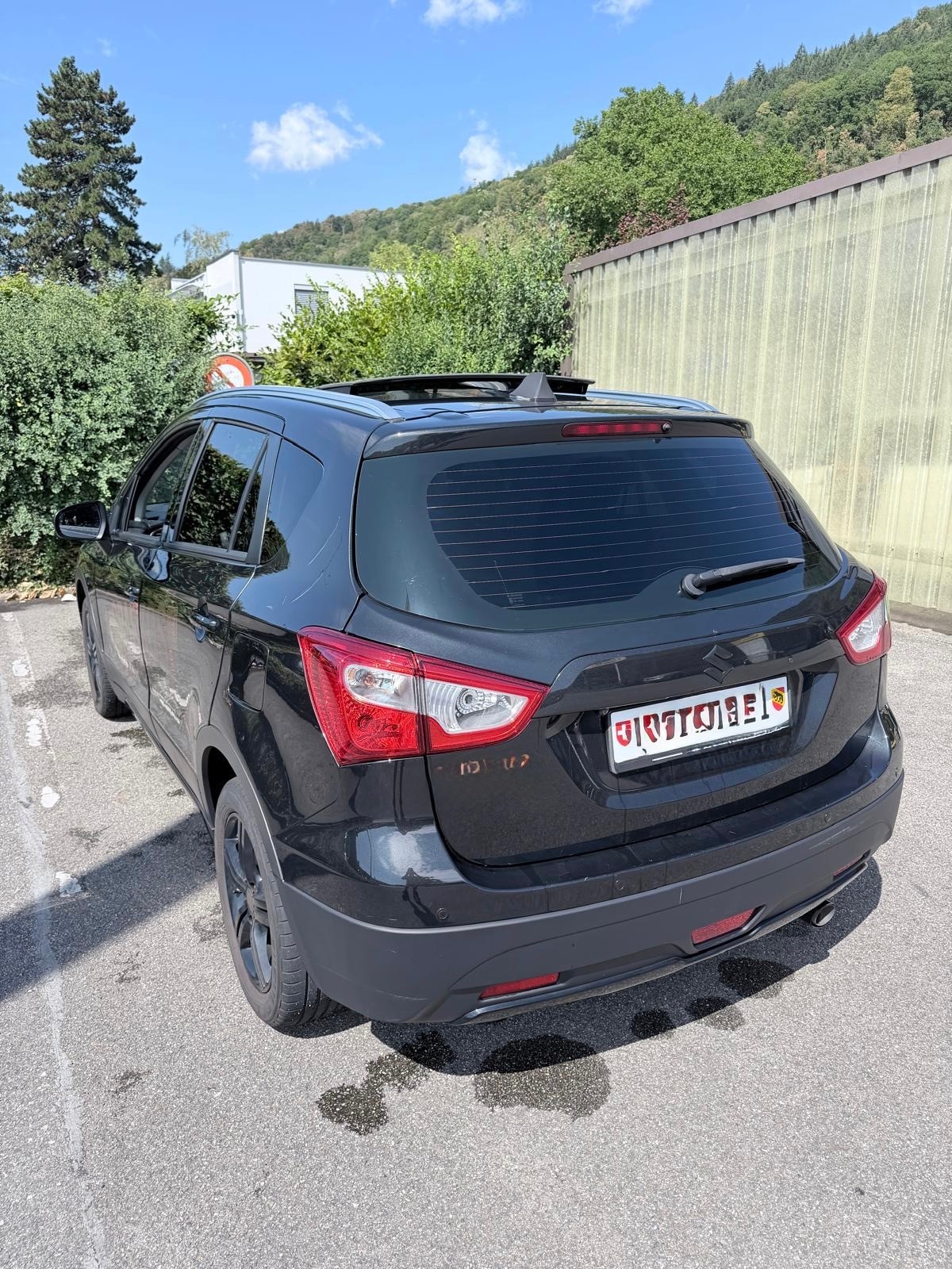 SUZUKI SX4 S-Cross 1.6 TD PizSulai Top 4WD TCSS-image-1