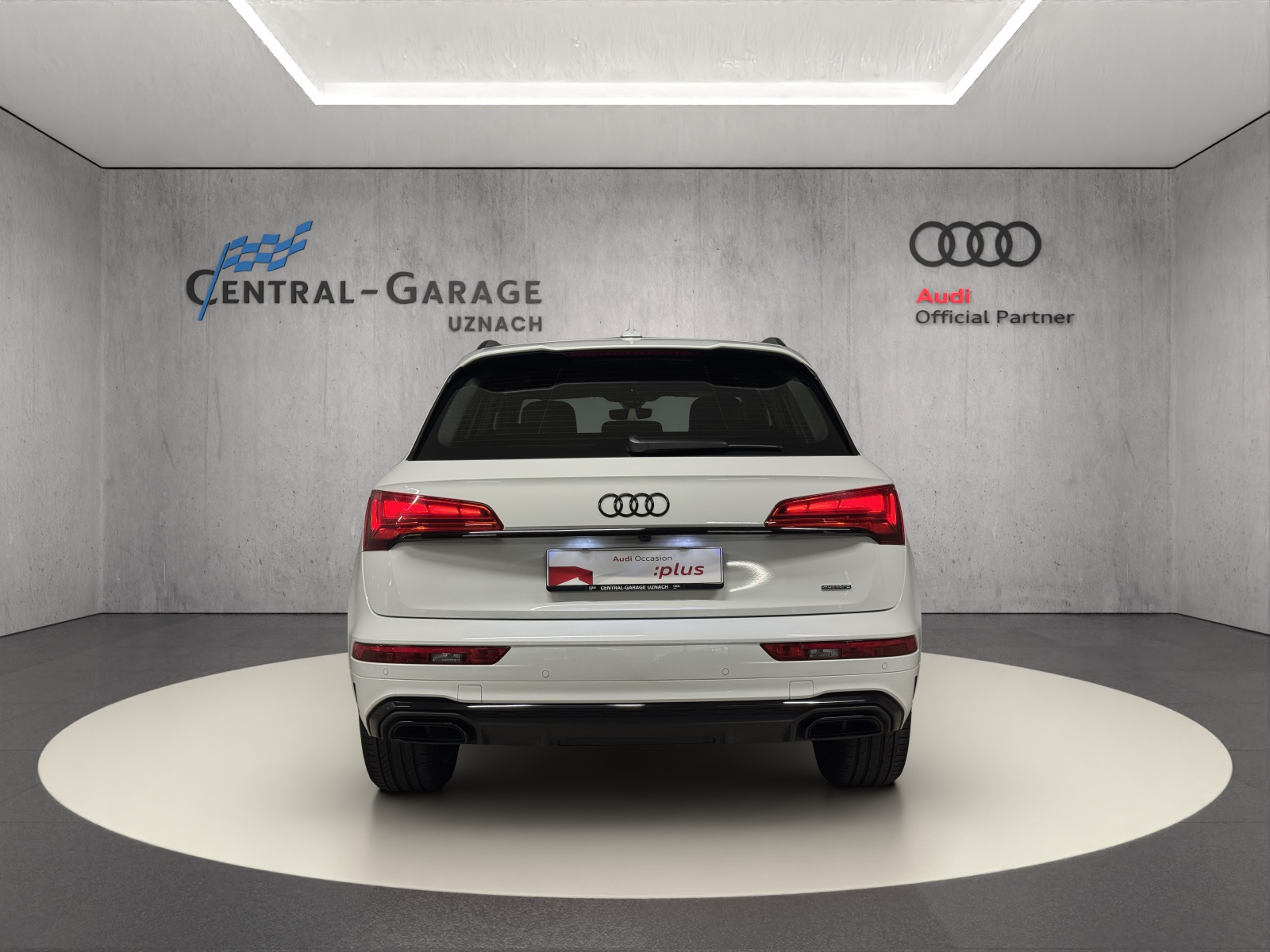 AUDI Q5 40 TDI S-line quattro S-tronic-showroom-element-3