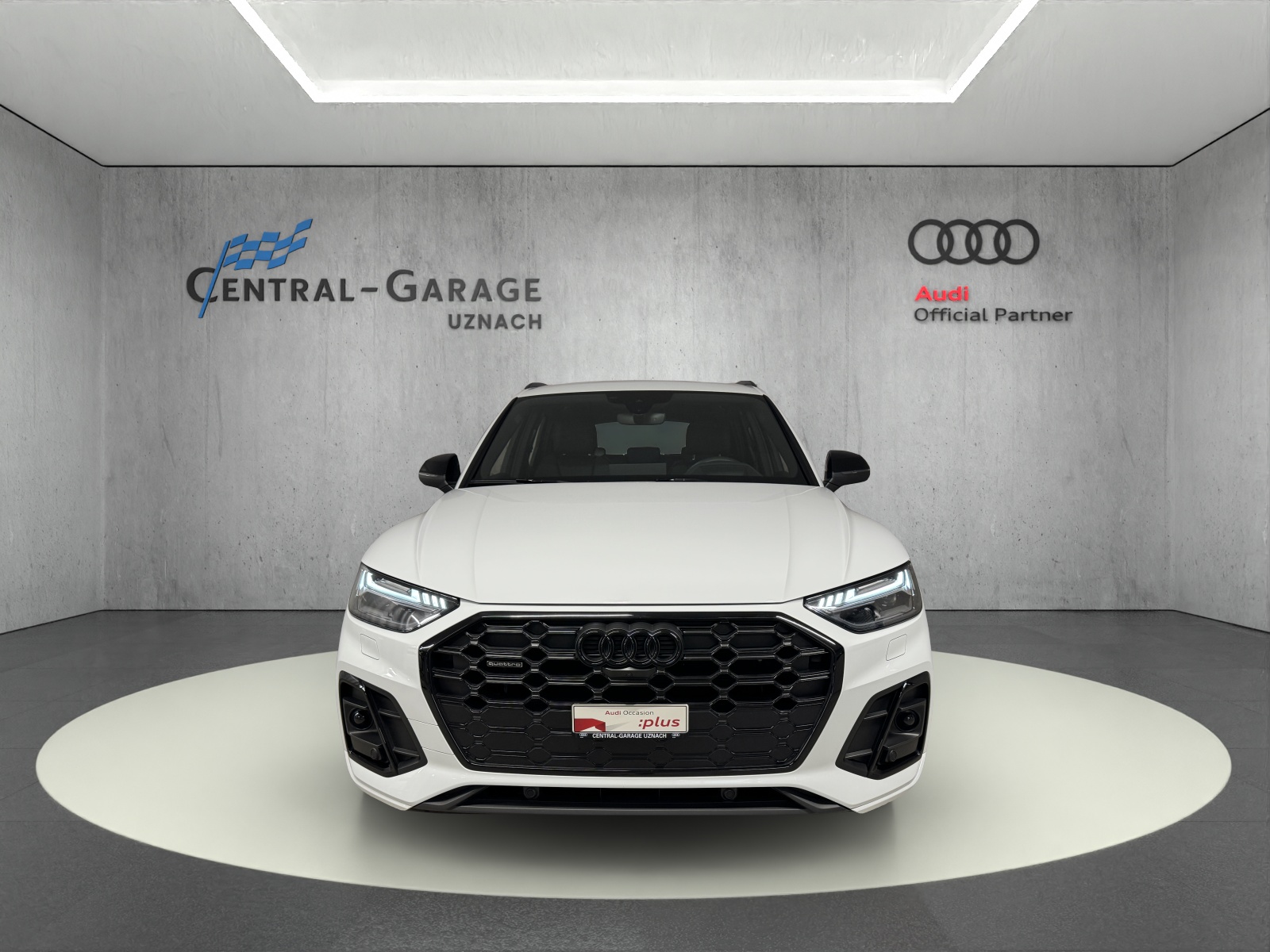AUDI Q5 40 TDI S-line quattro S-tronic-showroom-element-1