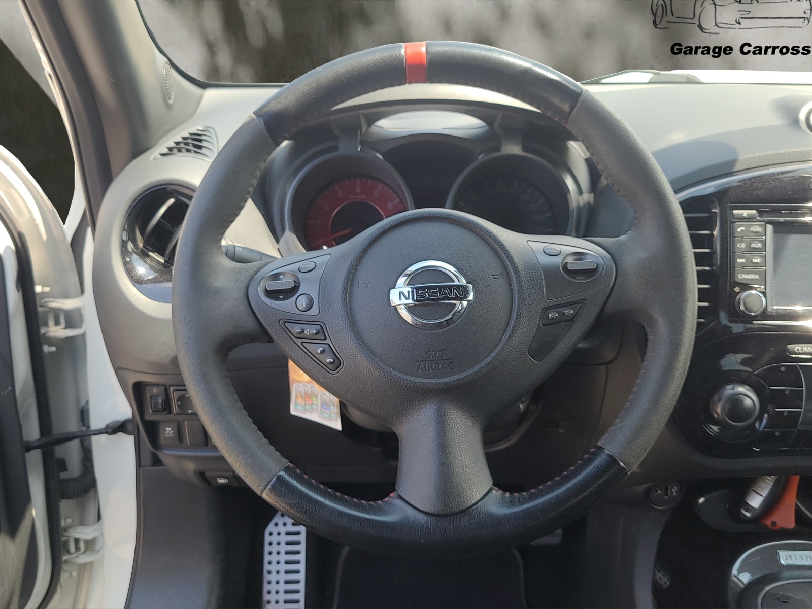NISSAN Juke 1.6 DIG-T Nismo 4x4 Xtronic M-CVT-showroom-element-3