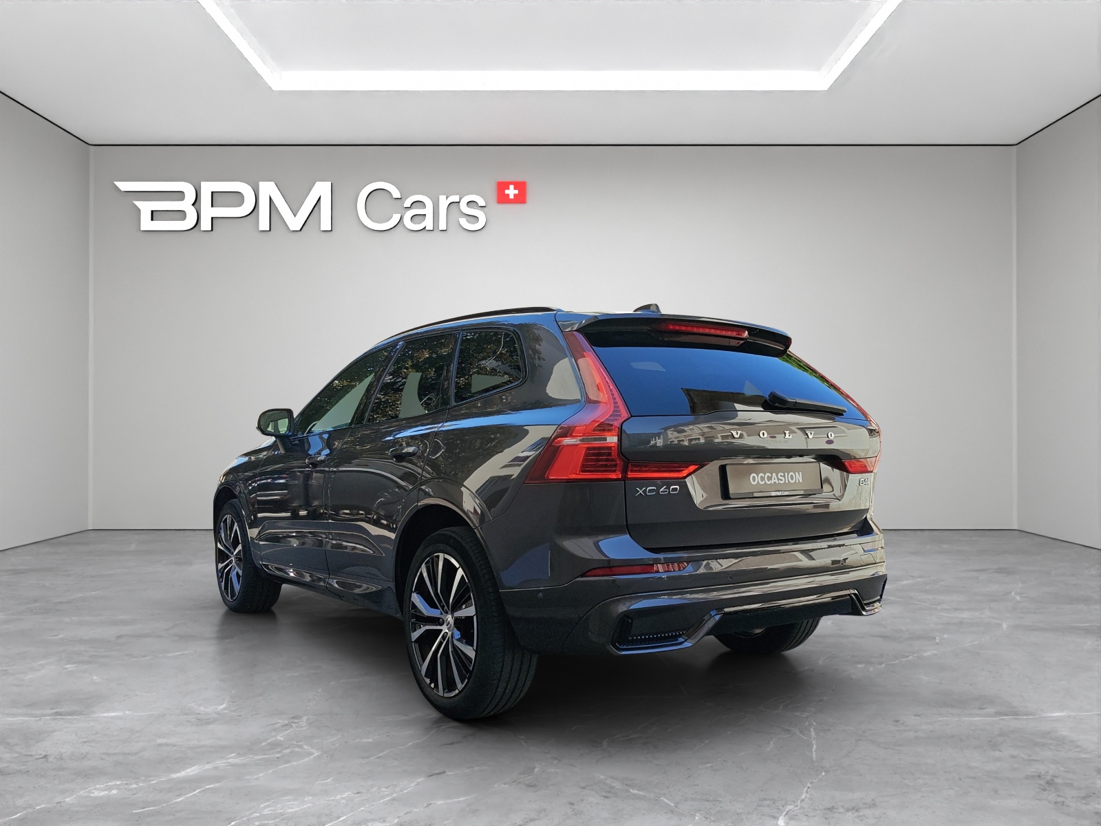 VOLVO XC60 2.0 B4 MH Ultimate Dark AWD-image-4