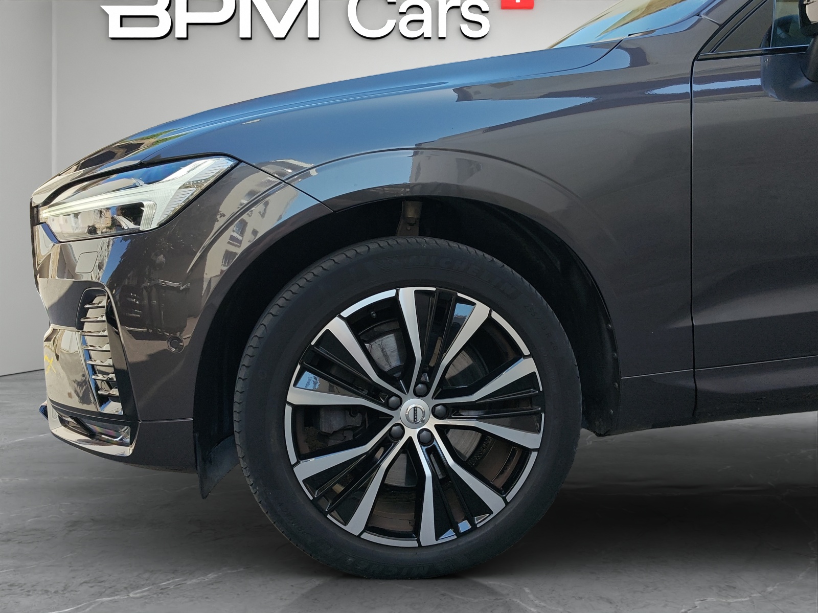 VOLVO XC60 2.0 B4 MH Ultimate Dark AWD-image-6