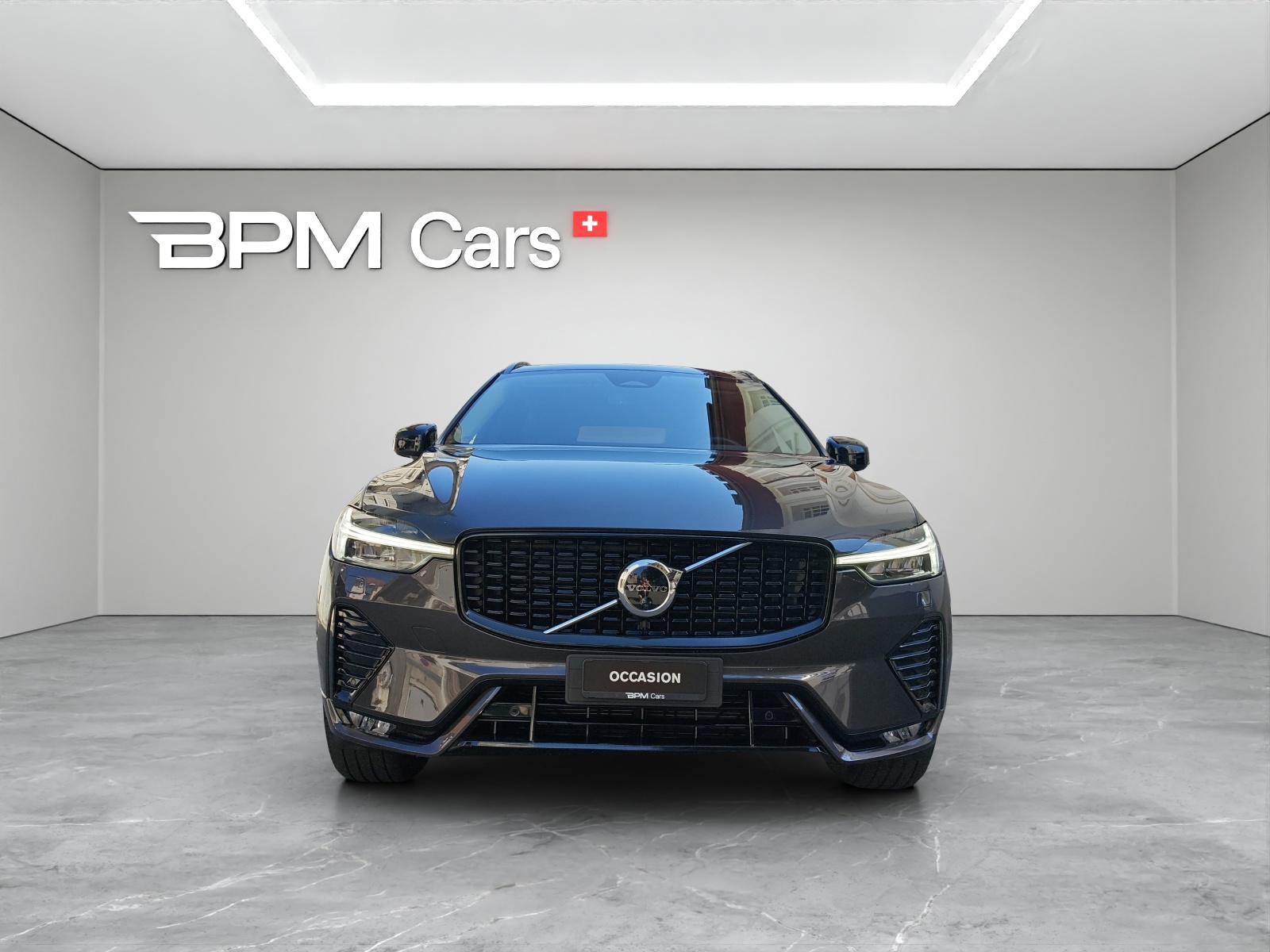 VOLVO XC60 2.0 B4 MH Ultimate Dark AWD-showroom-element-1