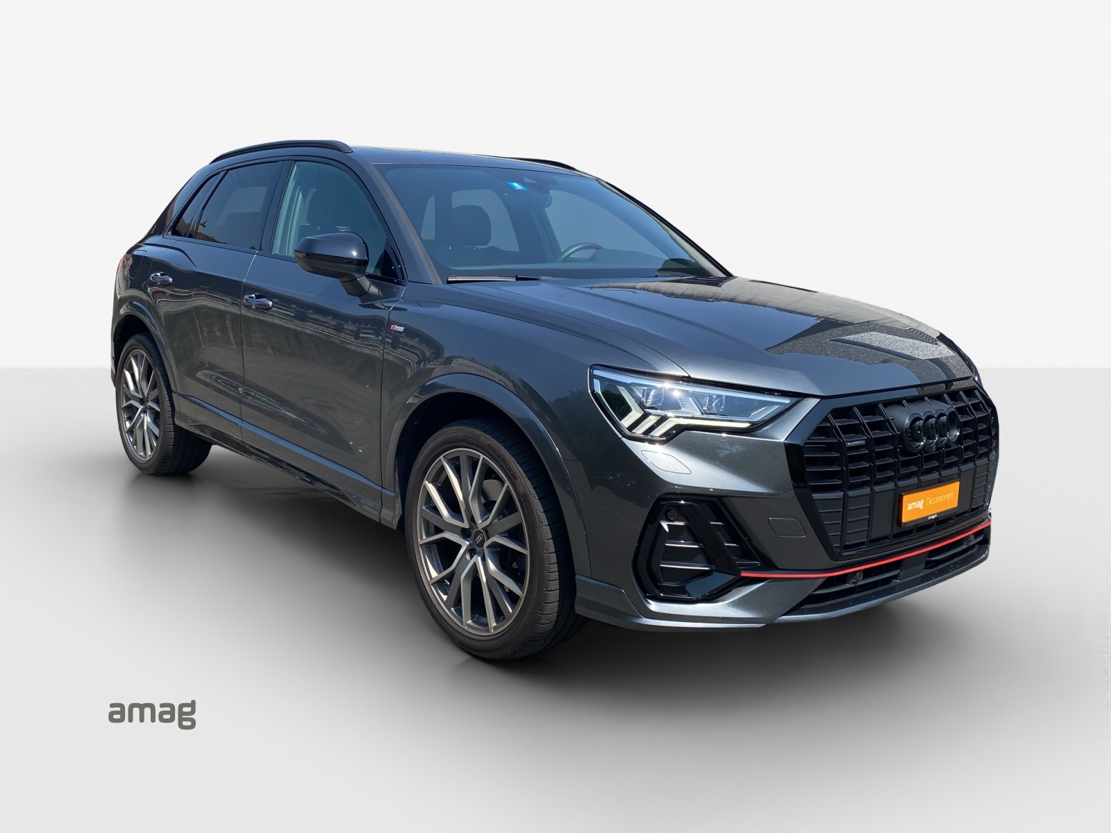AUDI Q3 45 TFSI S line quattro S-tronic-image-5