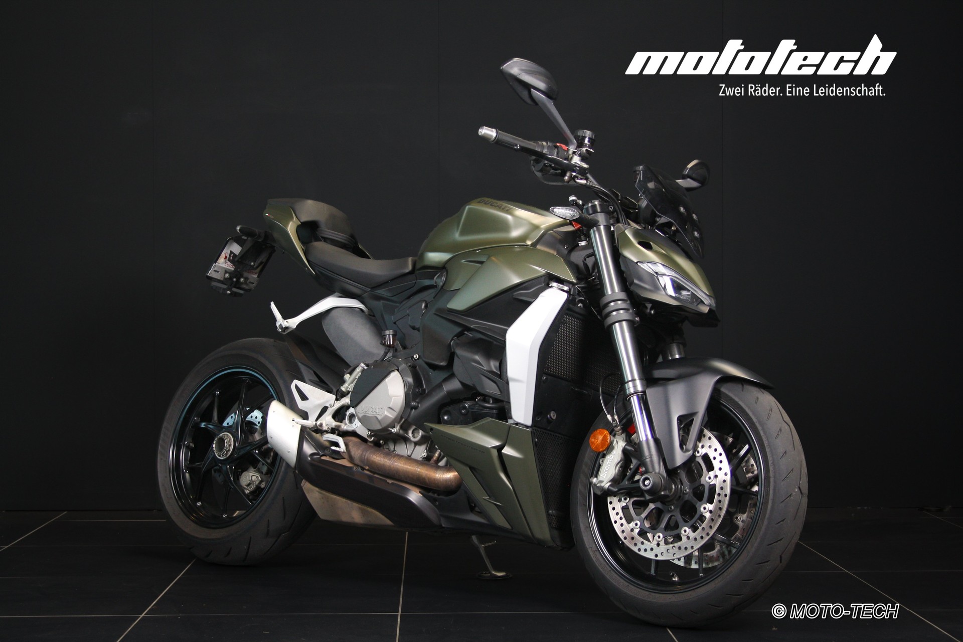 DUCATI Streetfighter V2-image-0