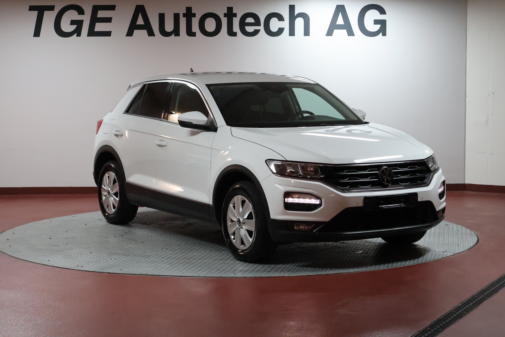 VW T-Roc 1.0 TSI Advance-showroom-element-2