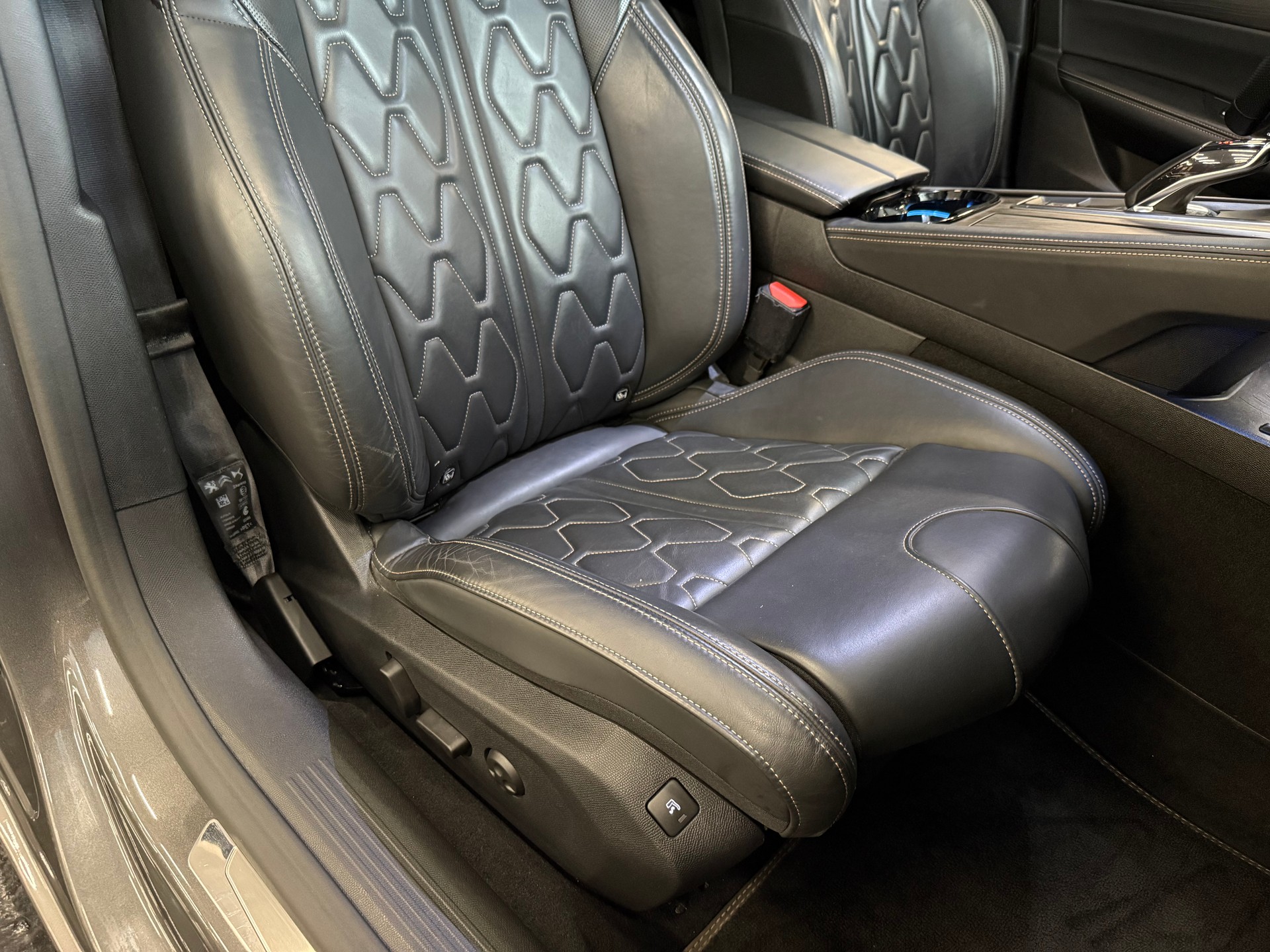 PEUGEOT 508 SW 1.6 Pure Tech GT EAT8-image-15