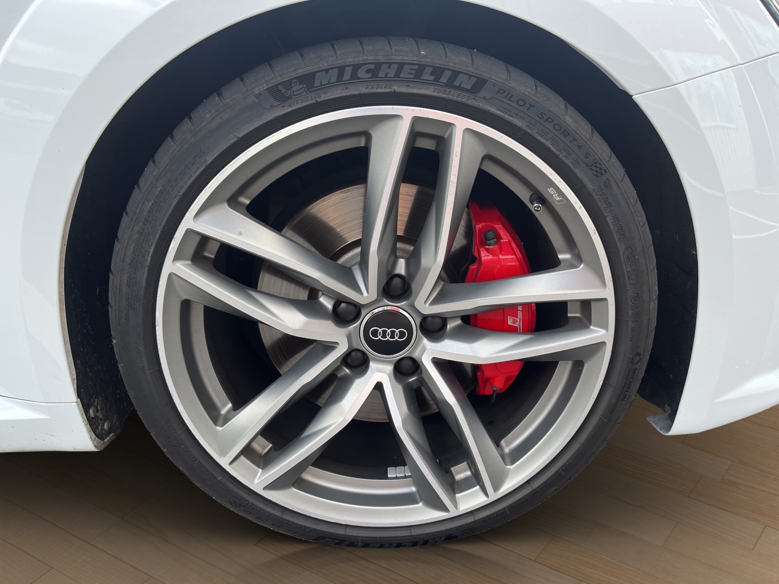 AUDI TTS Roadster 2.0 TFSI quattro S-Tronic-image-21
