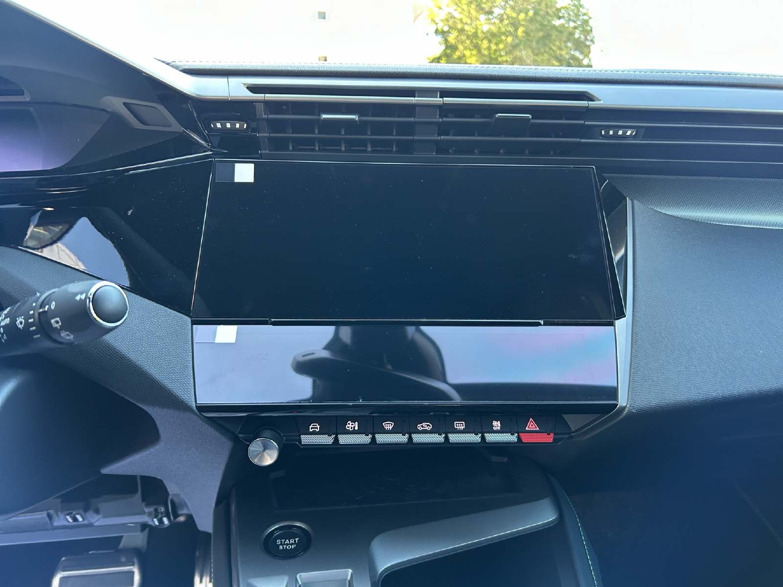 PEUGEOT 308 1.2 Hybrid GT-image-11