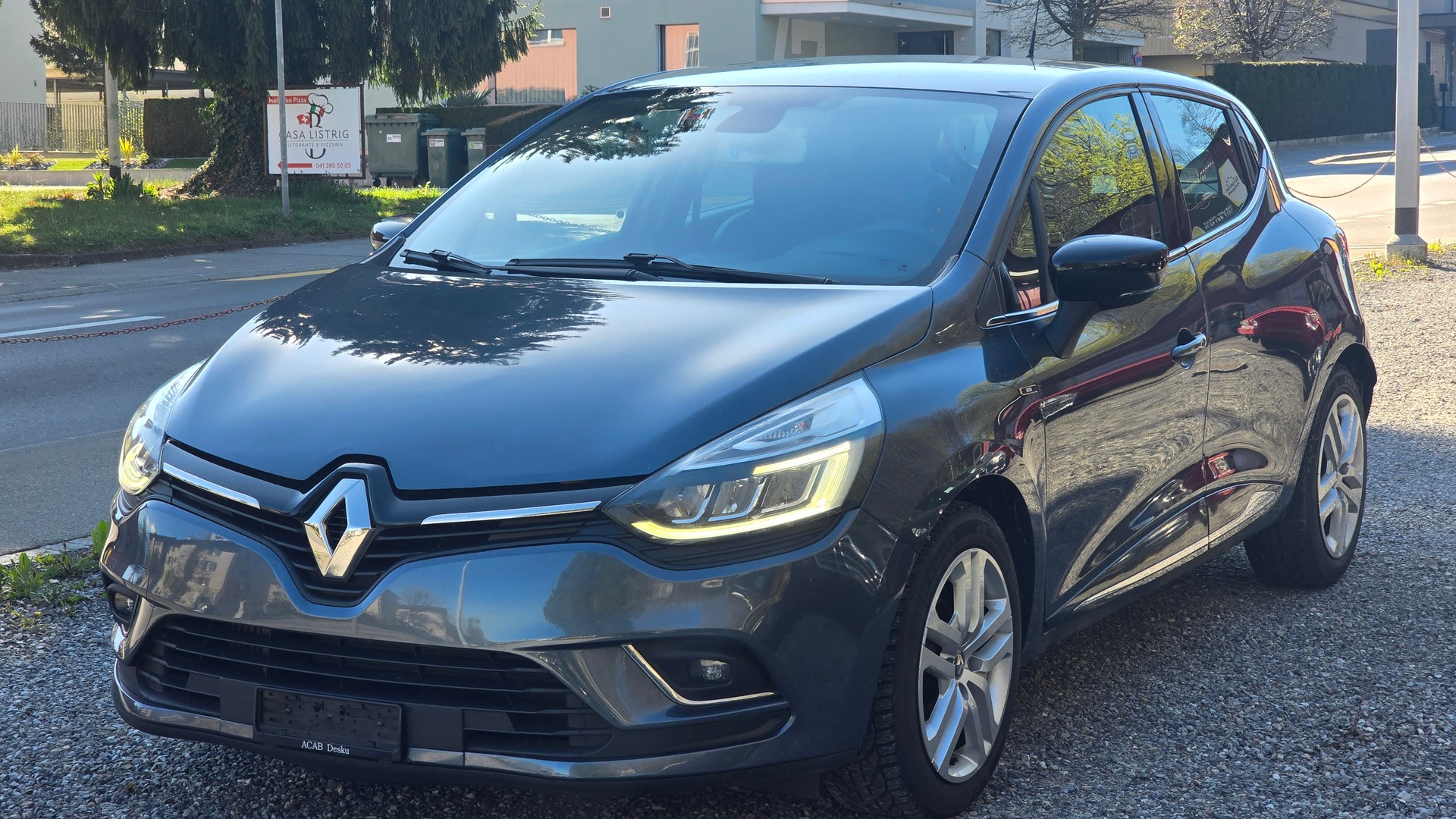 RENAULT Clio 1.5 dCi Intens EDC