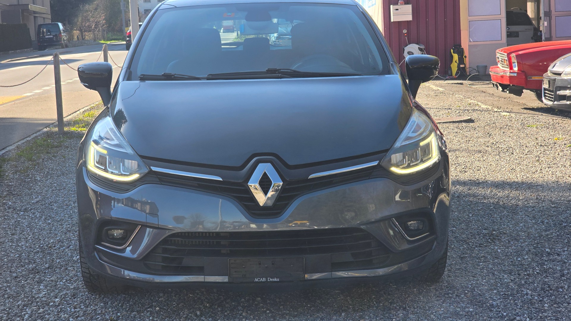 RENAULT Clio 1.5 dCi Intens EDC-showroom-element-1
