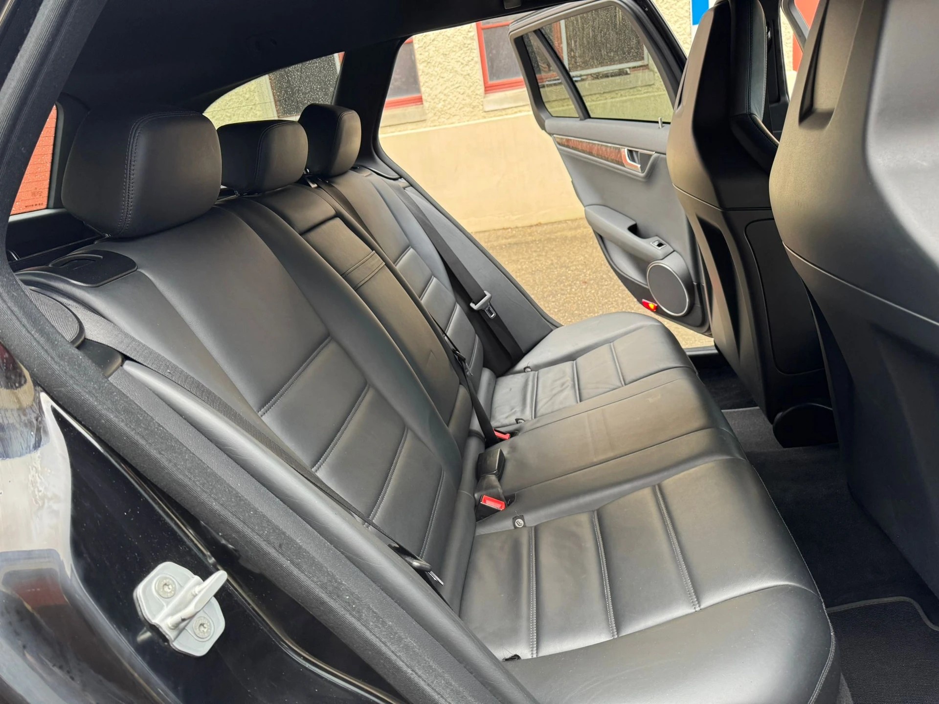 MERCEDES-BENZ C 63 AMG Avantgarde 7G-Tronic-image-14