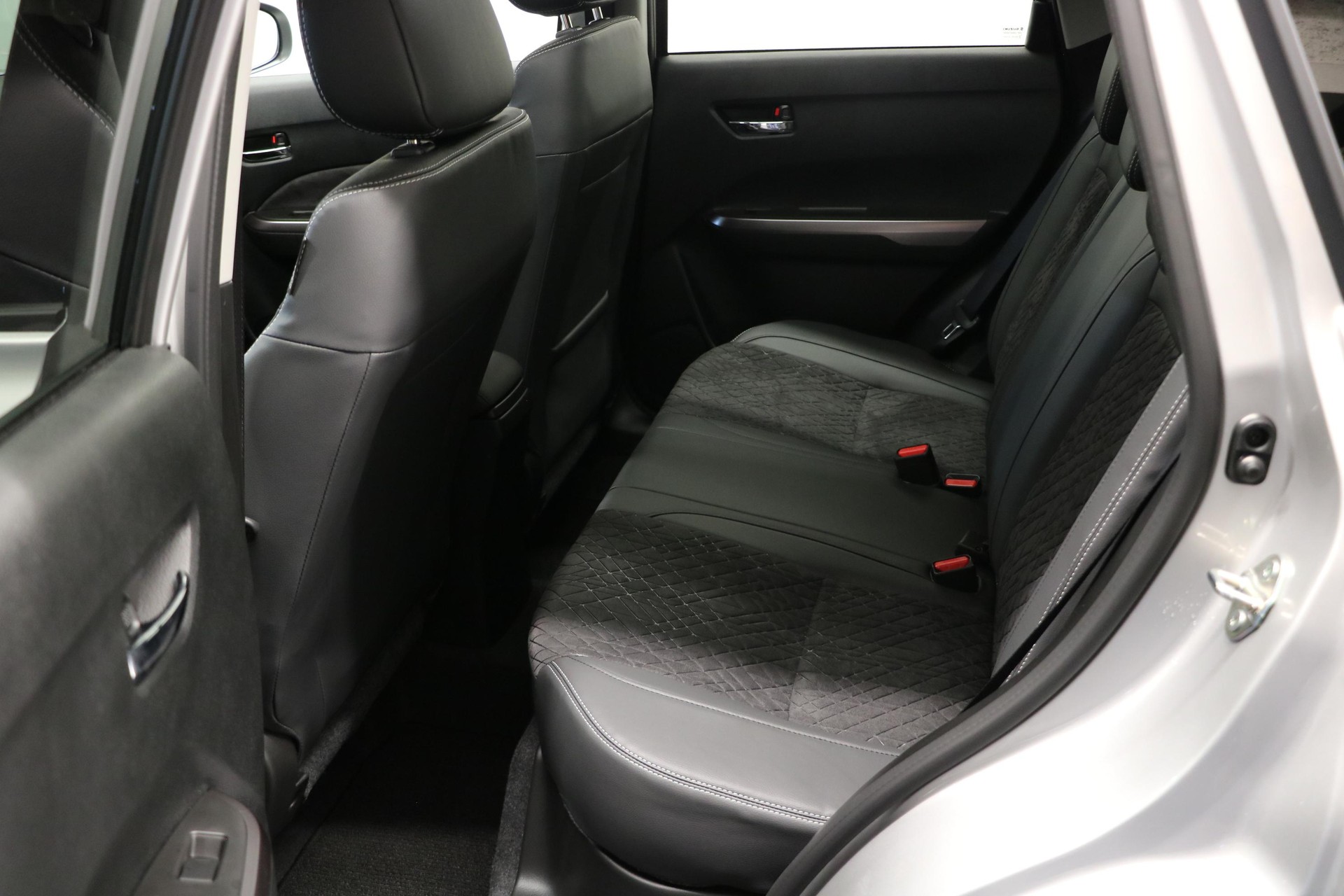 SUZUKI Vitara 1.4 T Compact Top Hybrid 4x4-image-12