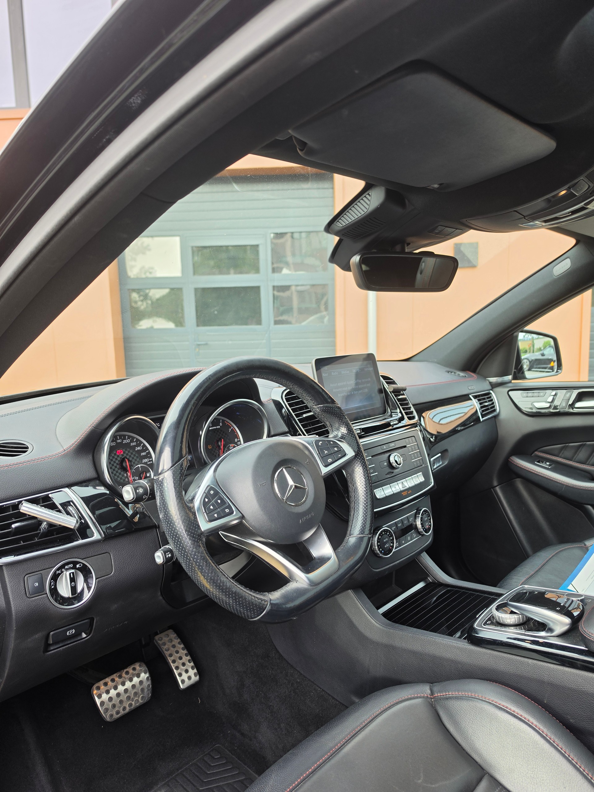 MERCEDES-BENZ GLE 43 AMG 4Matic 9G-Tronic-image-13