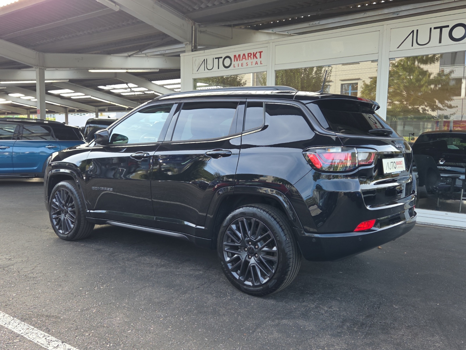 JEEP Compass 4x2 1.3 Turbo S DKG-showroom-element-2