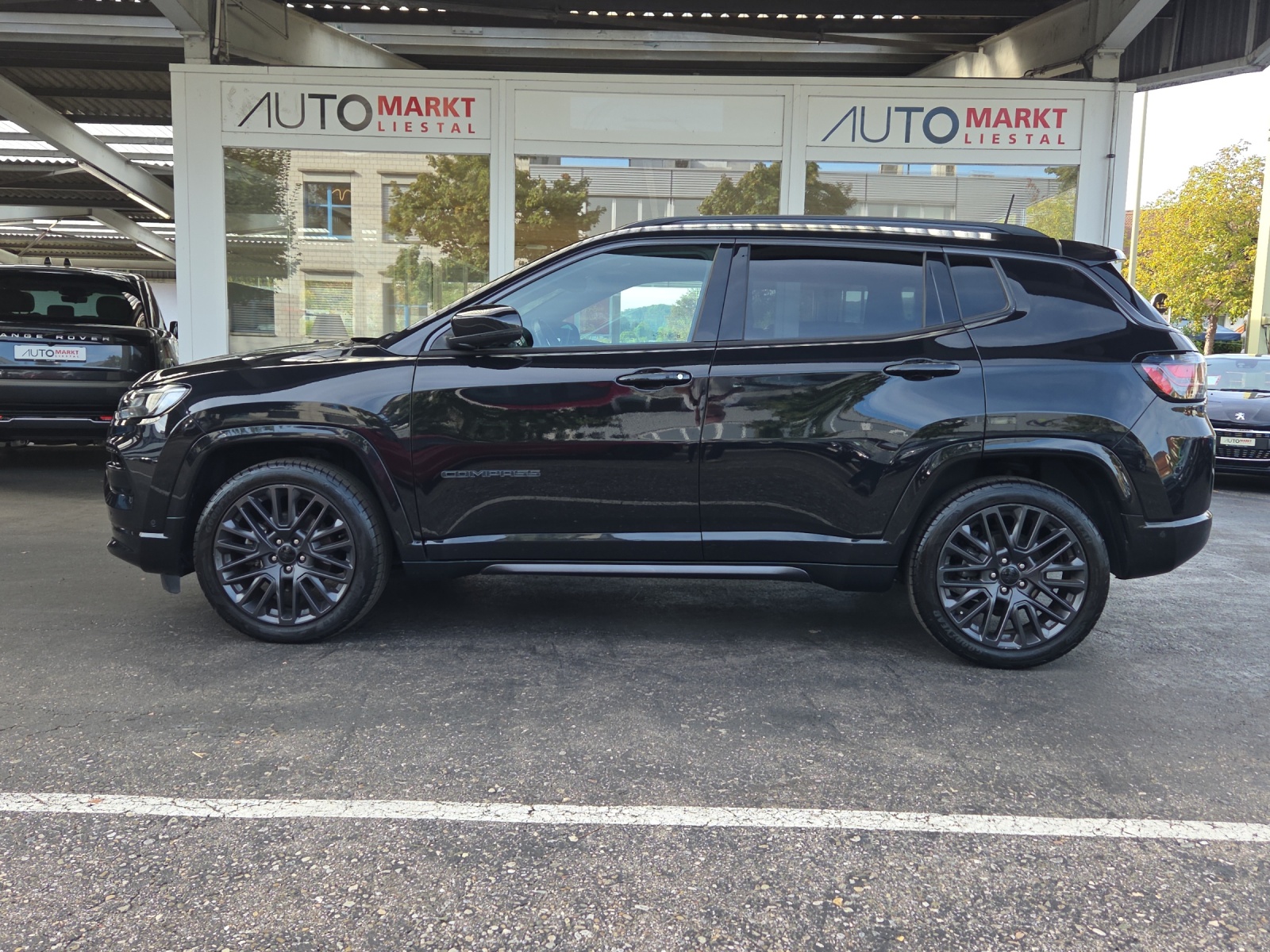JEEP Compass 4x2 1.3 Turbo S DKG-showroom-element-1