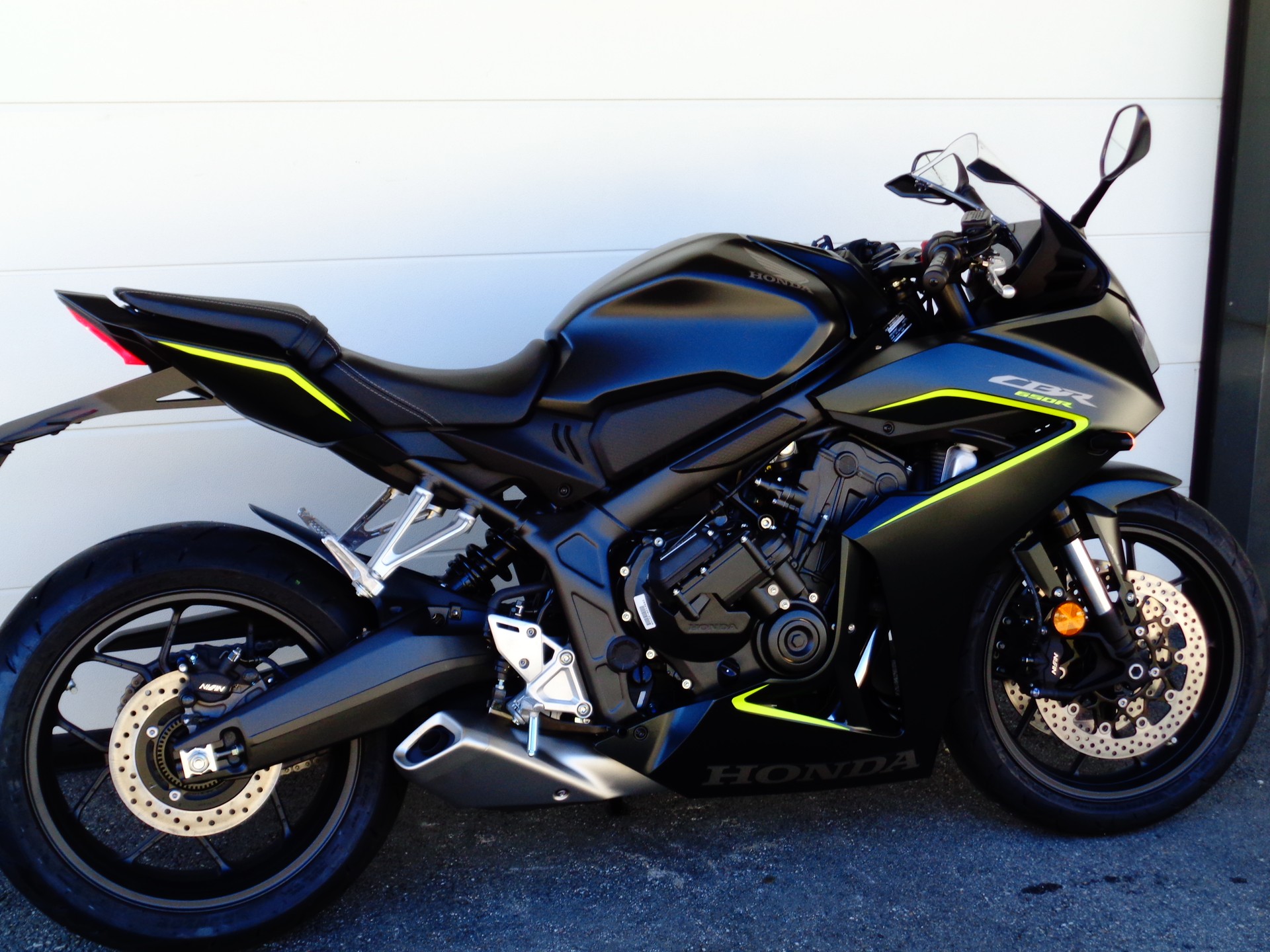 HONDA CBR 650 R E-Clutch (35kW)-showroom-element-2