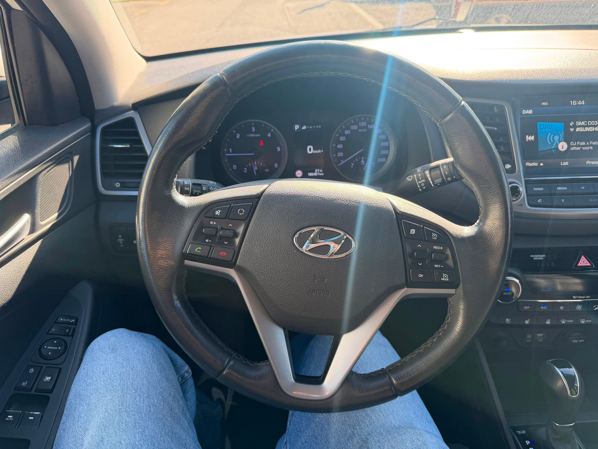 HYUNDAI Tucson 2.0 CRDI Vertex 4WD Automatic-image-8