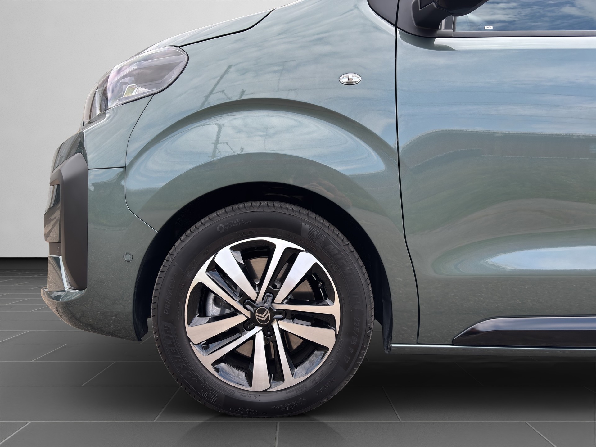 CITROEN Spacetourer 2.2 BlueHDi You M EAT8-image-24