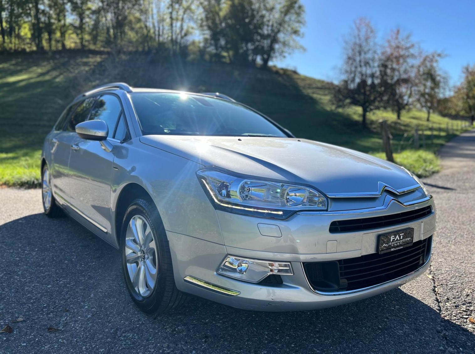 CITROEN C5 Tourer 1.6 Turbo Exclusive Automatic-image-6
