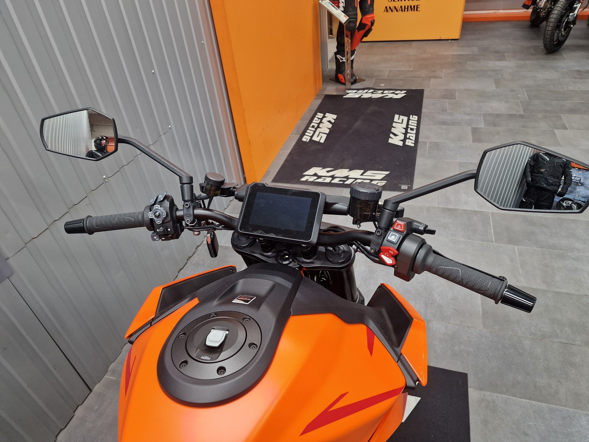 KTM 1390 Super Duke R EVO-image-8