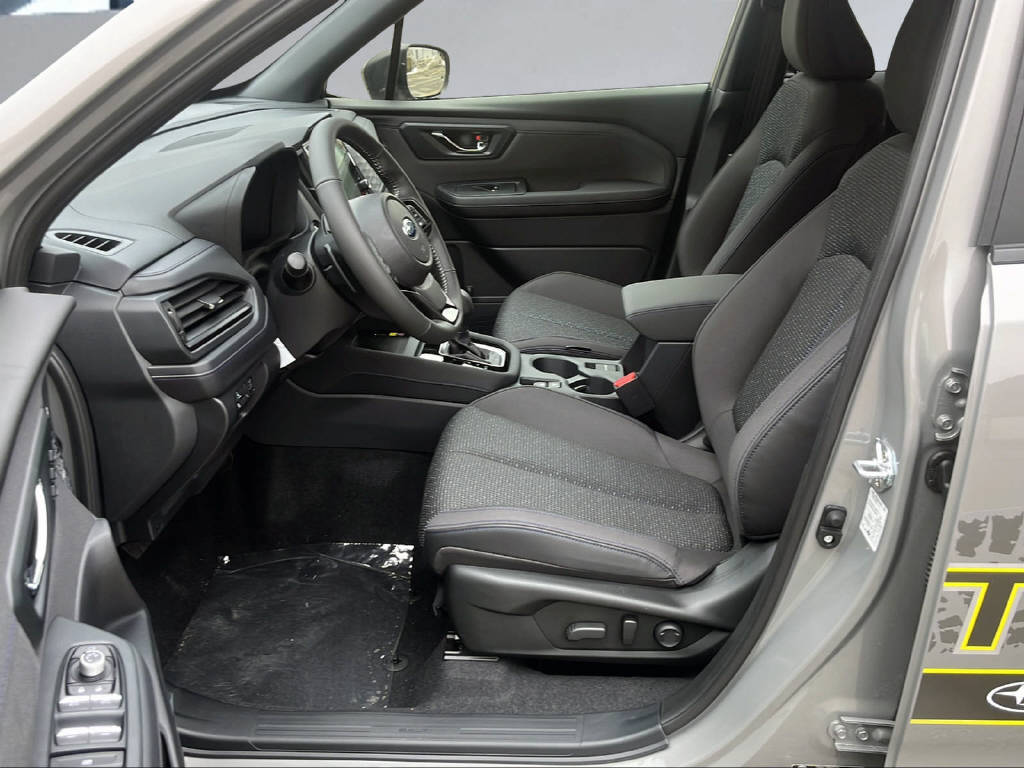 SUBARU Forester Station 2.0i e-Boxer Swiss Plus-image-14