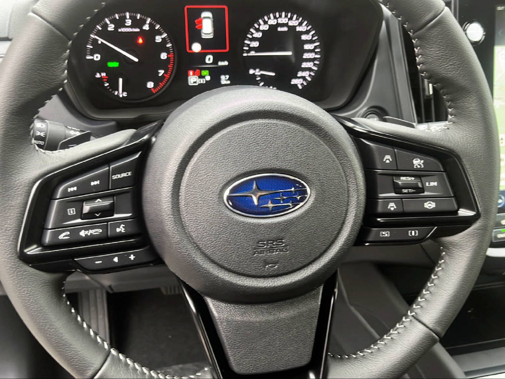 SUBARU Forester Station 2.0i e-Boxer Swiss Plus-image-11