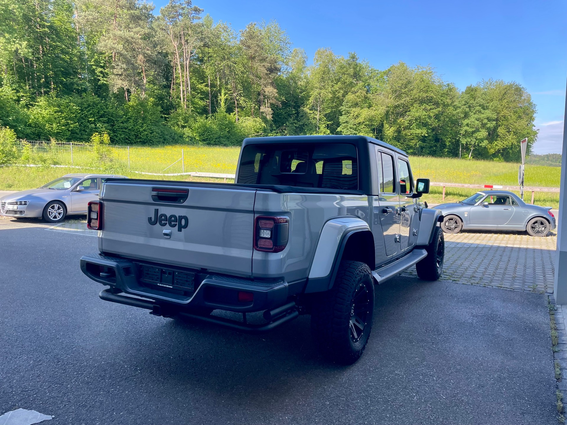 JEEP Gladiator 3,6i V6 Overland Trail Rated 4x4 284PS 100% Benziner-image-5