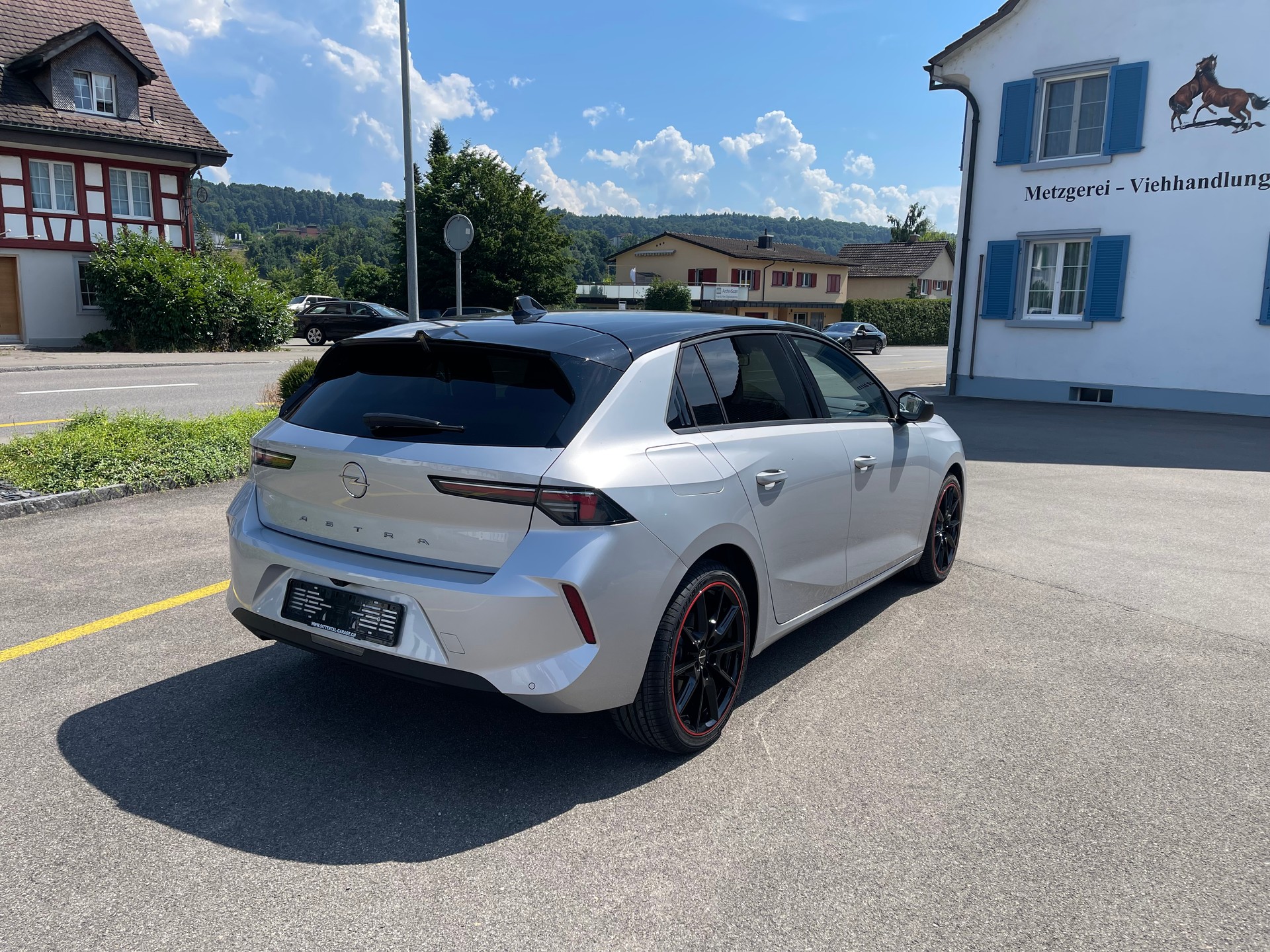 OPEL Astra 1.2i Turbo Swiss-showroom-element-2