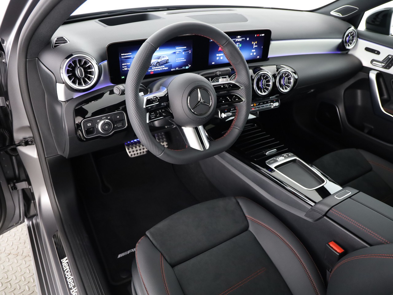 MERCEDES-BENZ A 250 4Matic 8G-DCT-image-16