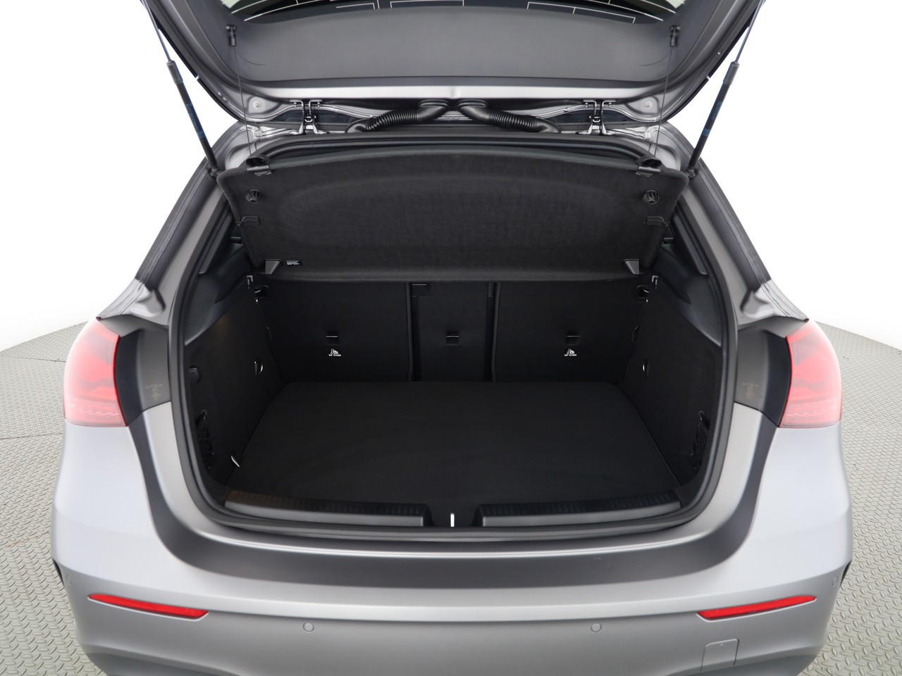 MERCEDES-BENZ A 250 4Matic 8G-DCT-image-9