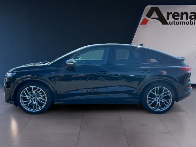 AUDI Q4 Sportback e-tron 50 quattro-showroom-element-1