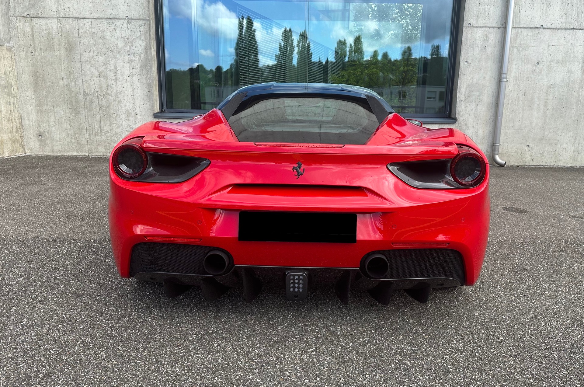 FERRARI 488 GTB 3.9 V8-image-3