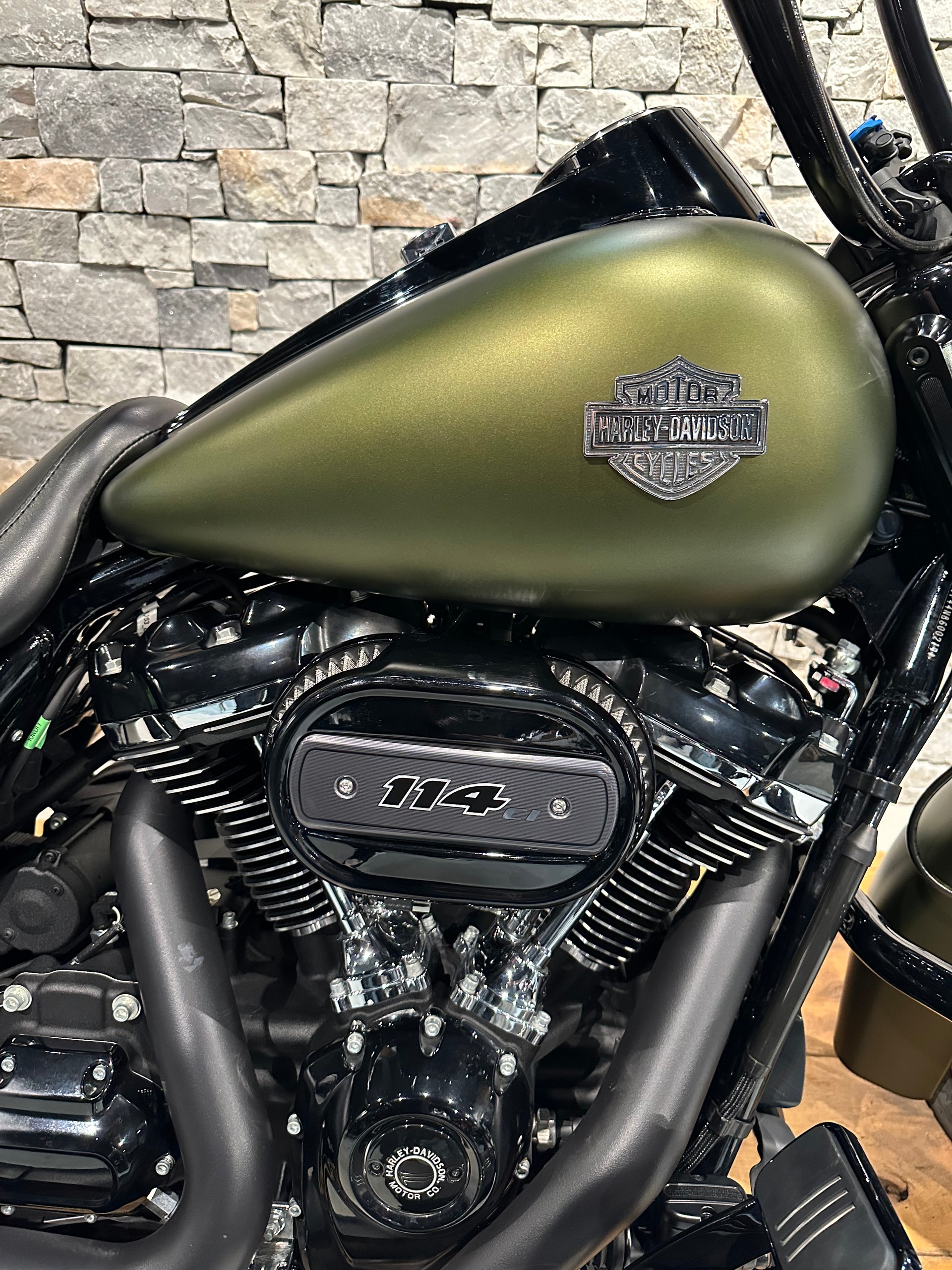 HARLEY-DAVIDSON FLHRXS Road King Special 114-showroom-element-3