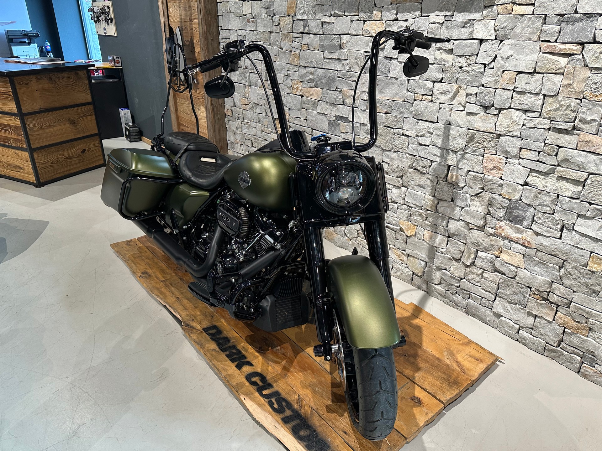 HARLEY-DAVIDSON FLHRXS Road King Special 114-showroom-element-1