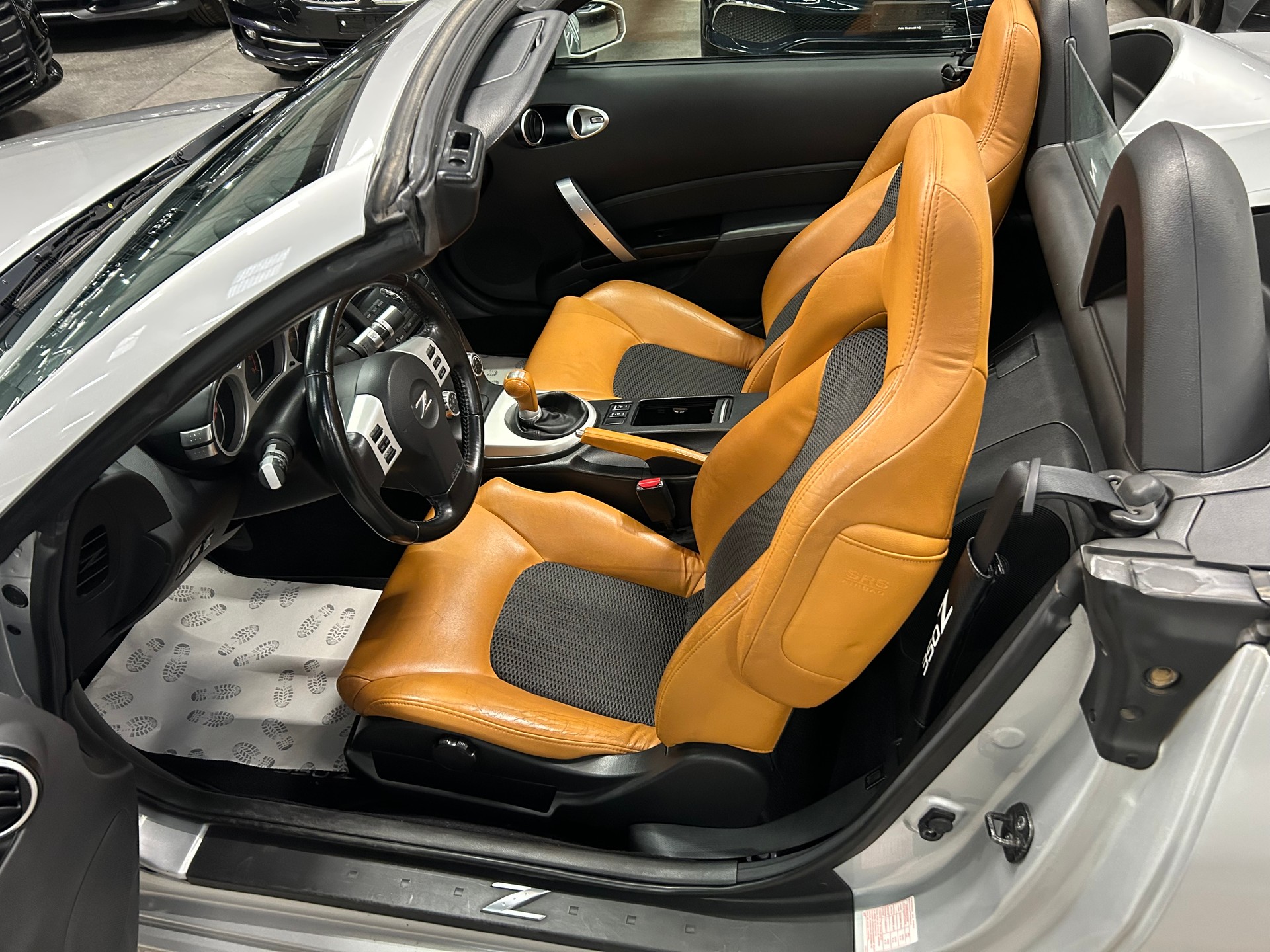 NISSAN 350 Z Roadster Pack-image-13