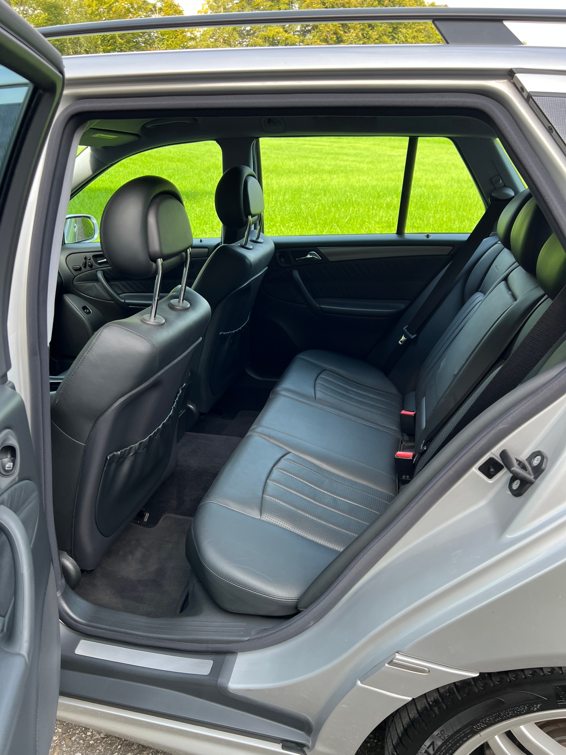 MERCEDES-BENZ C 32 AMG Automatic-image-11