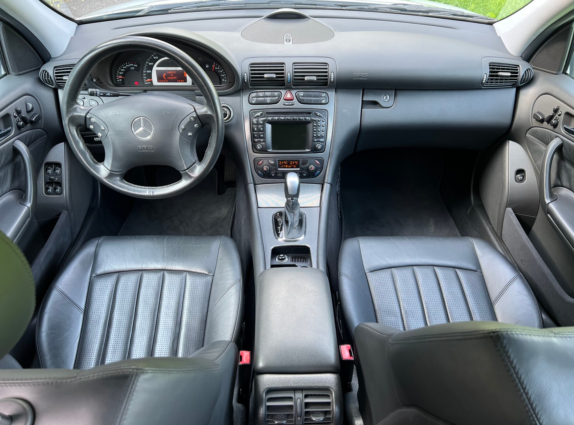 MERCEDES-BENZ C 32 AMG Automatic-image-13
