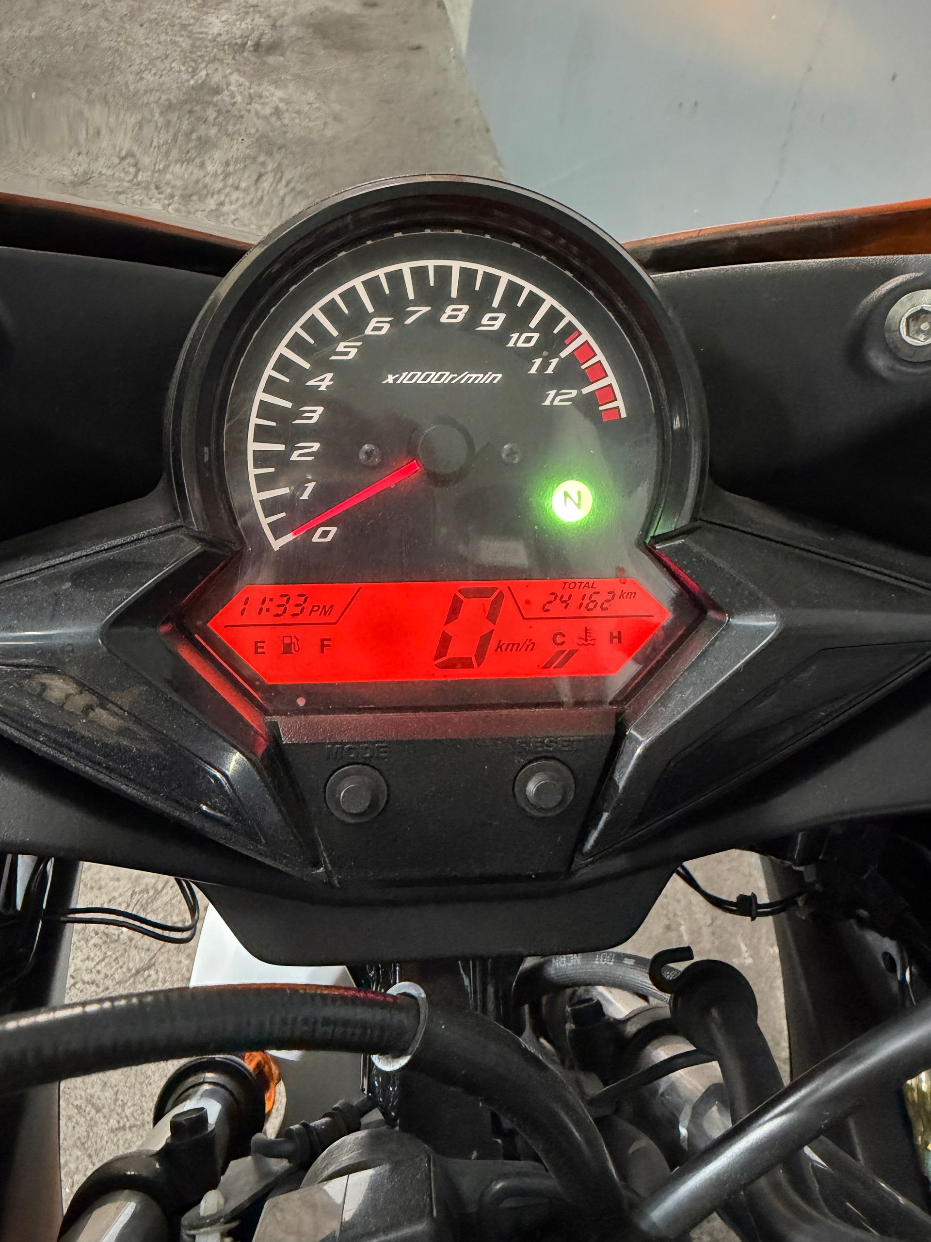 HONDA CBR125R-image-4