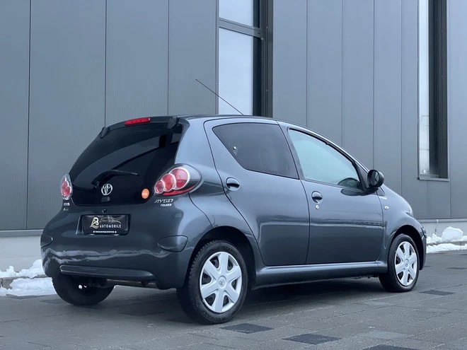 TOYOTA Aygo 1.0 Linea Luna Cool Multimode-image-3