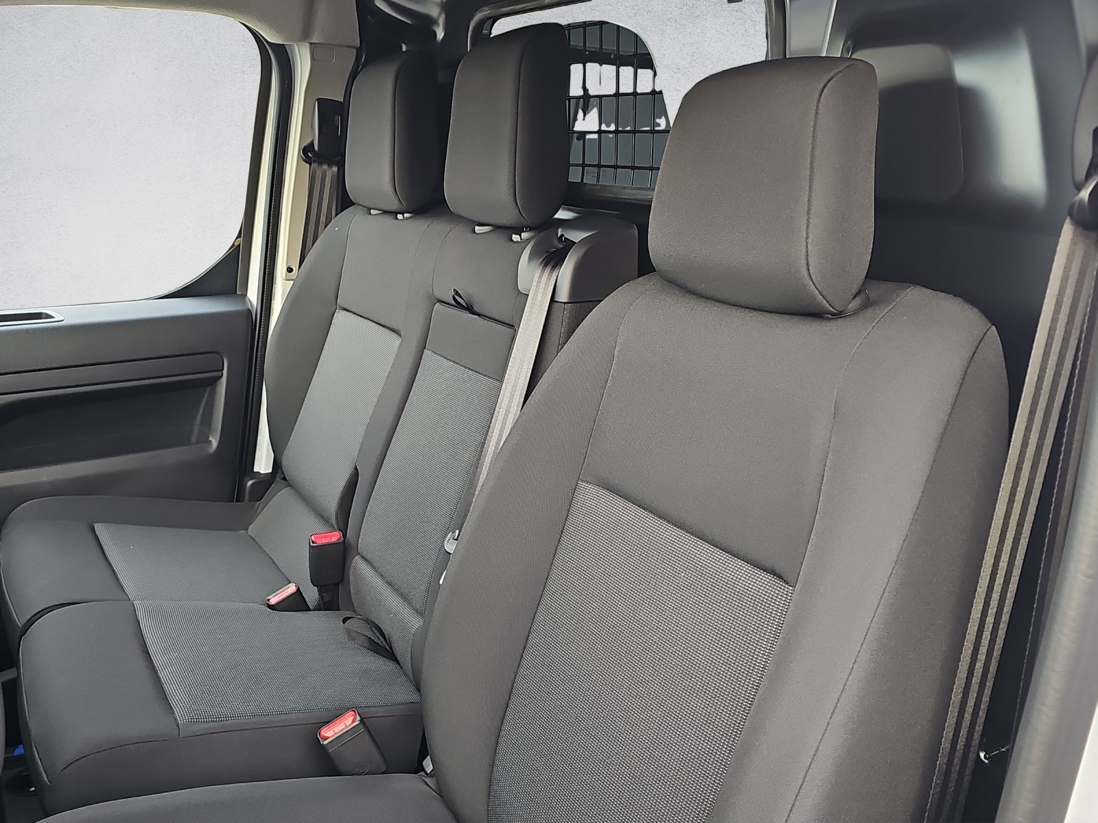 PEUGEOT Expert Kaw. 1.5 BlueHDi 120 Standard-image-12