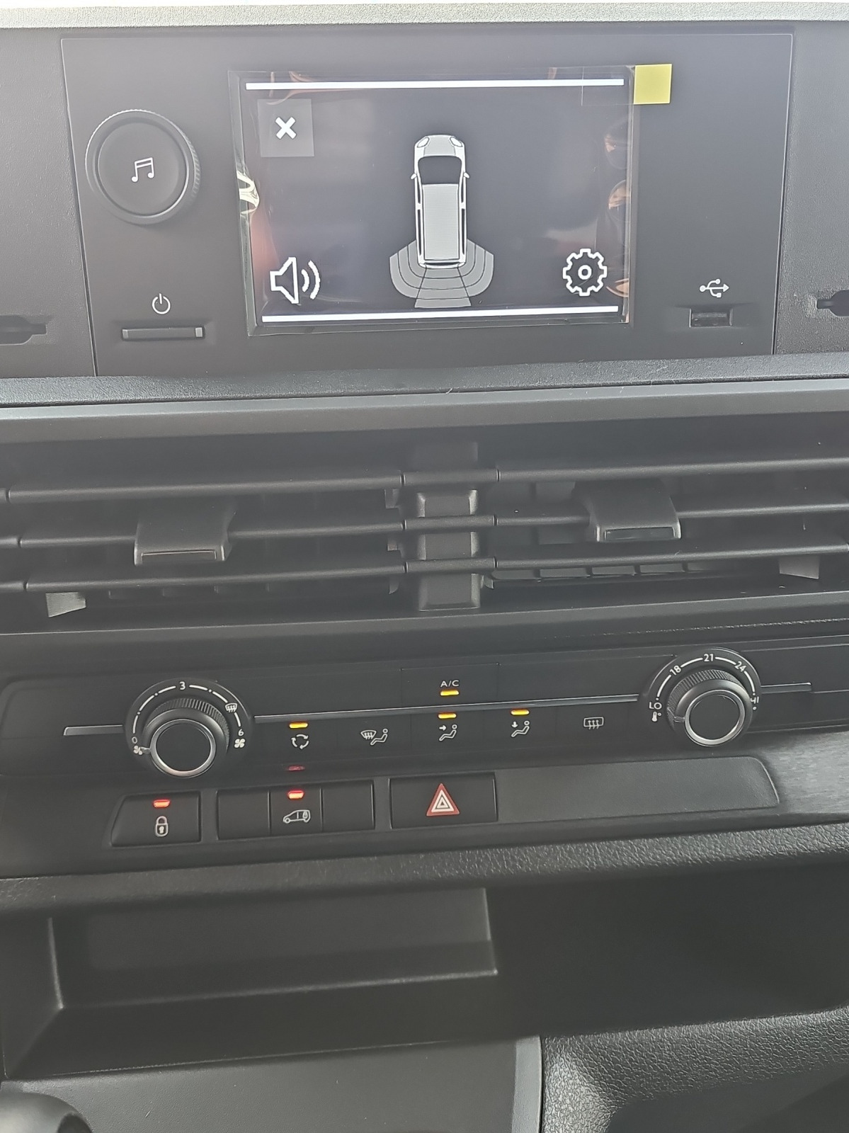 PEUGEOT Expert Kaw. 1.5 BlueHDi 120 Standard-image-11