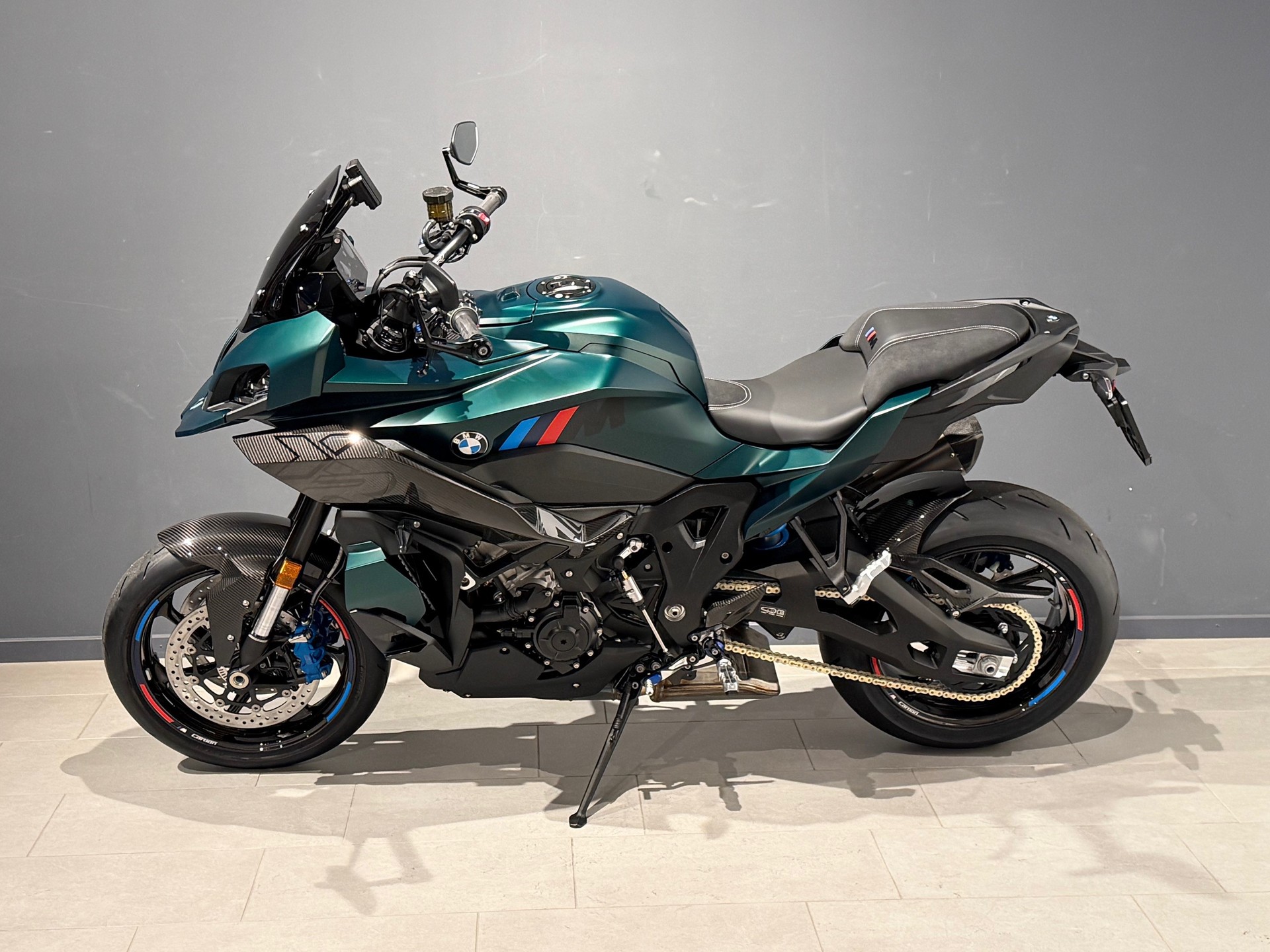 BMW M 1000 XR-image-3