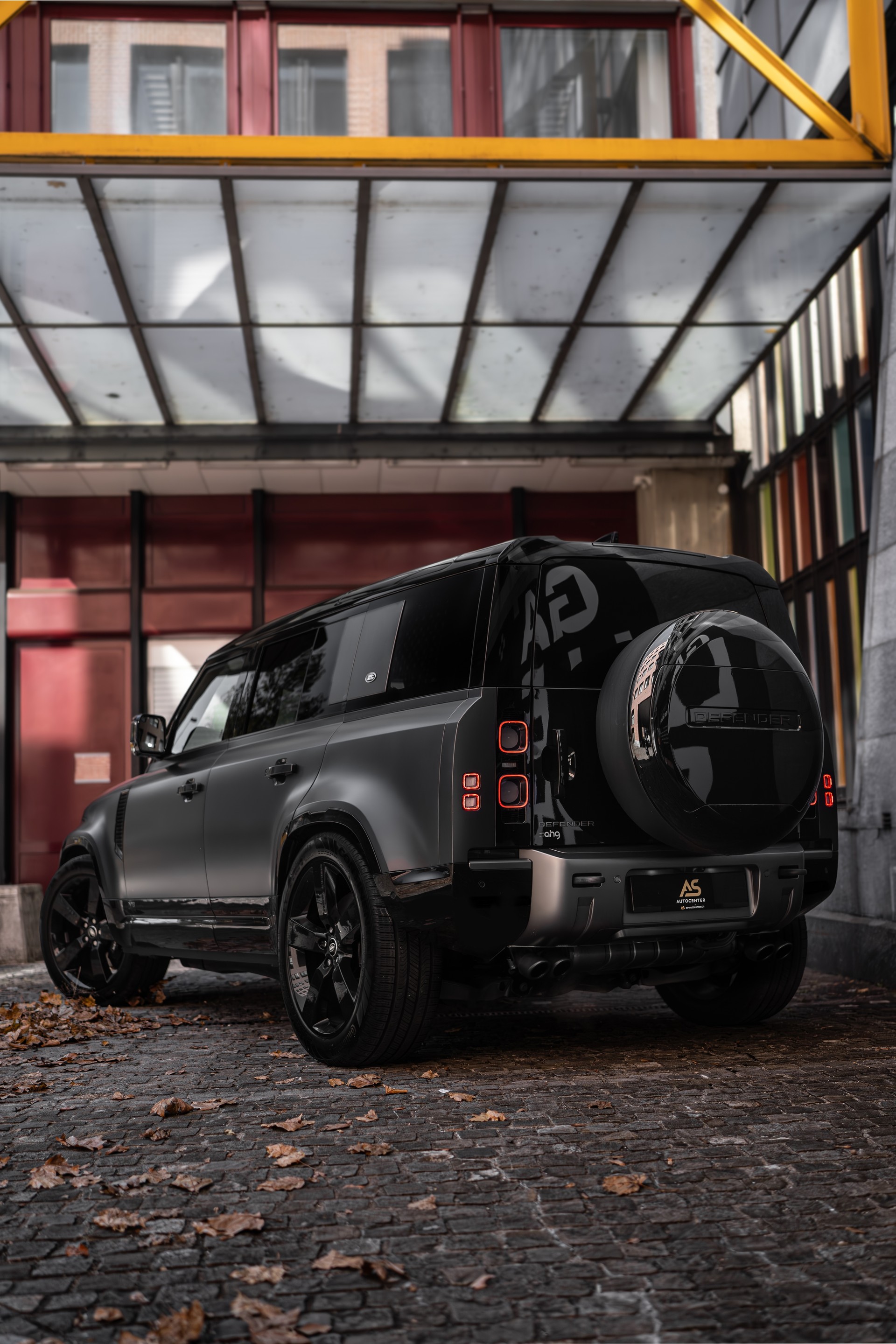 LAND ROVER Defender 110 525 V8 5.0 Carpathian Edition AT8 | Vollausstattung-showroom-element-1