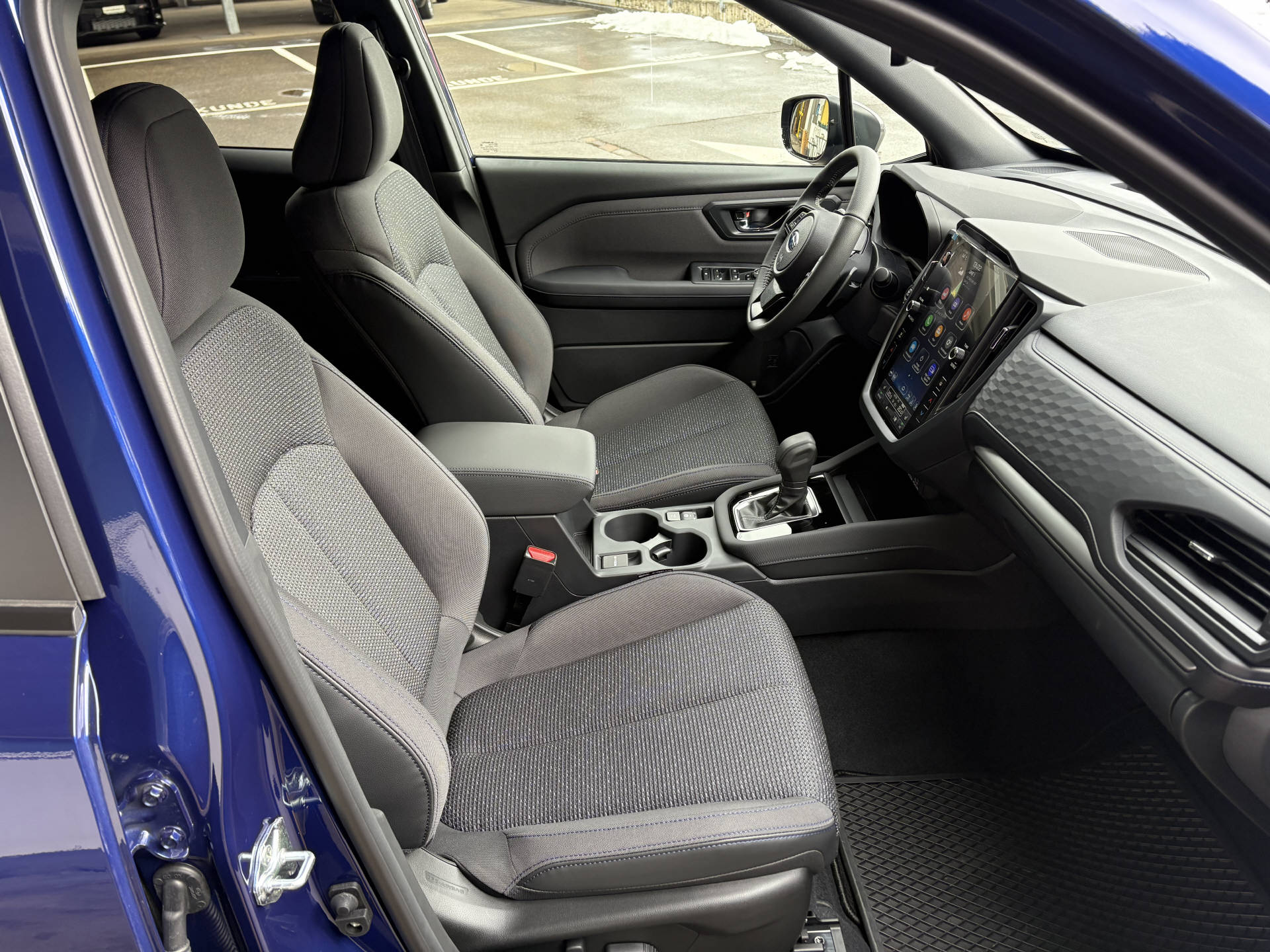 SUBARU Forester Station 2.0i e-Boxer Swiss Plus-image-4